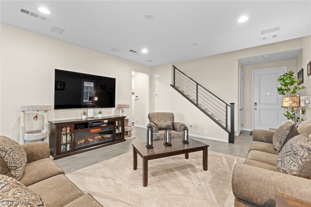 664 Sostenuto Street