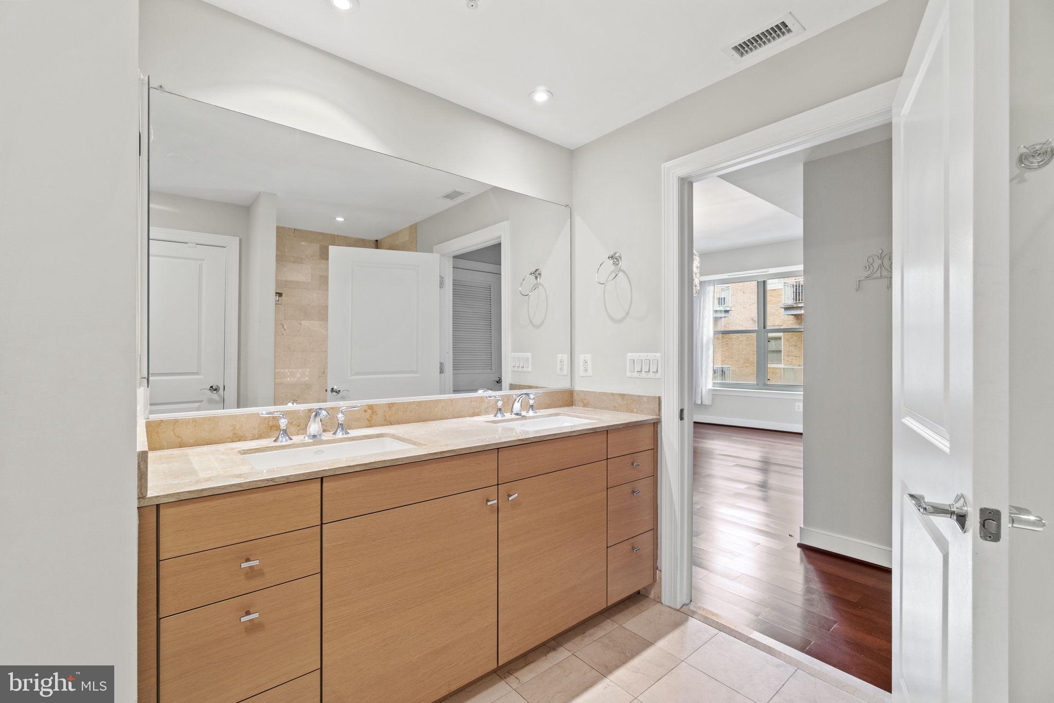 2425 L STREET NW Unit: 430