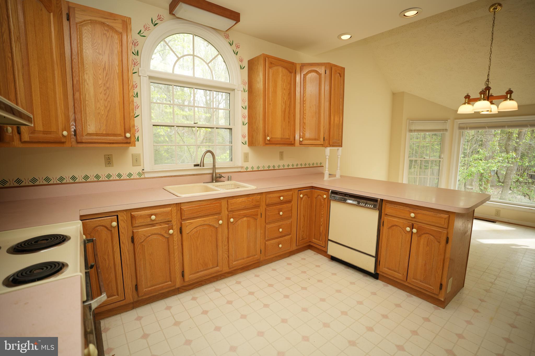 12225 Manor Ct