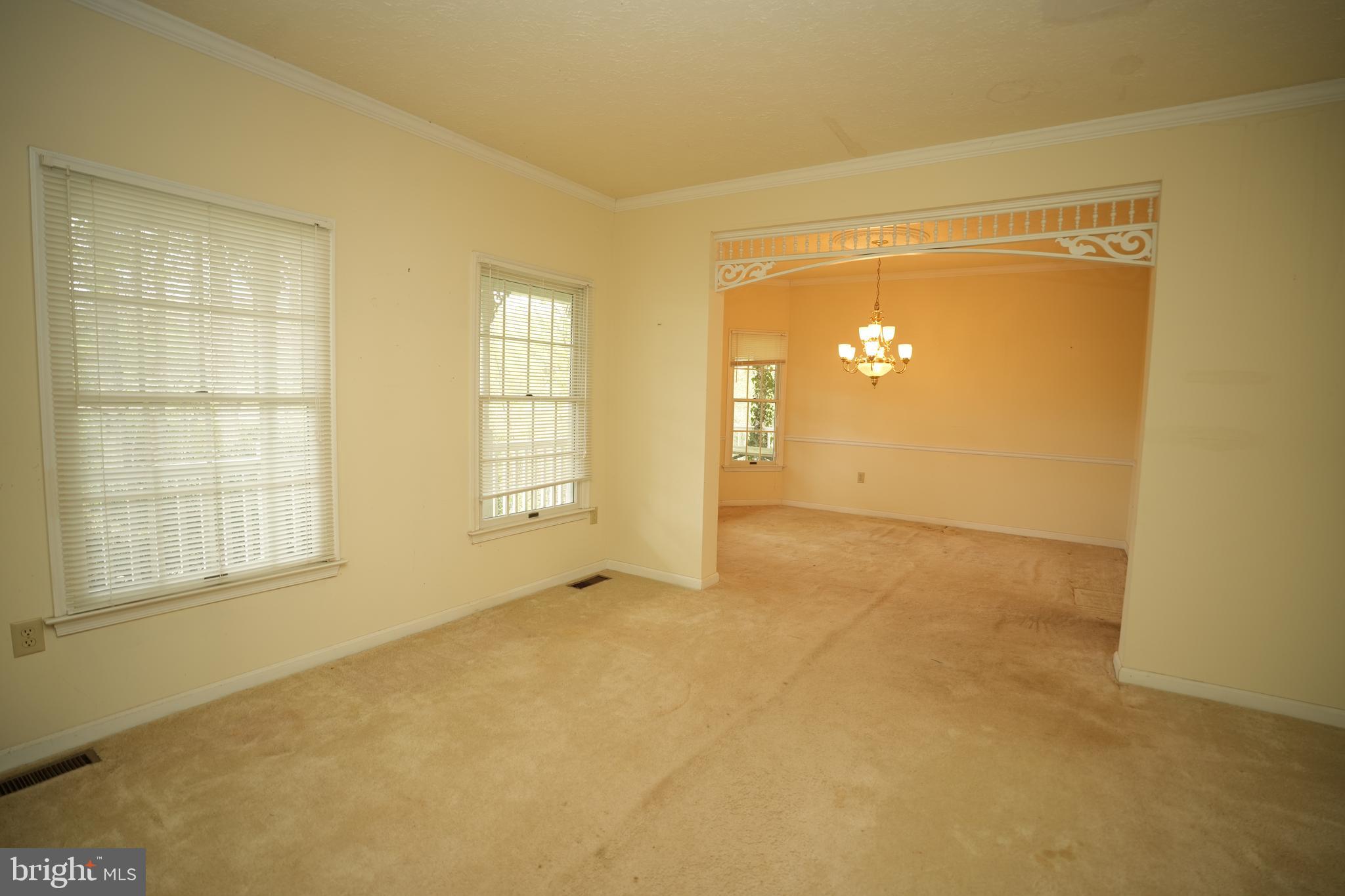 12225 Manor Ct