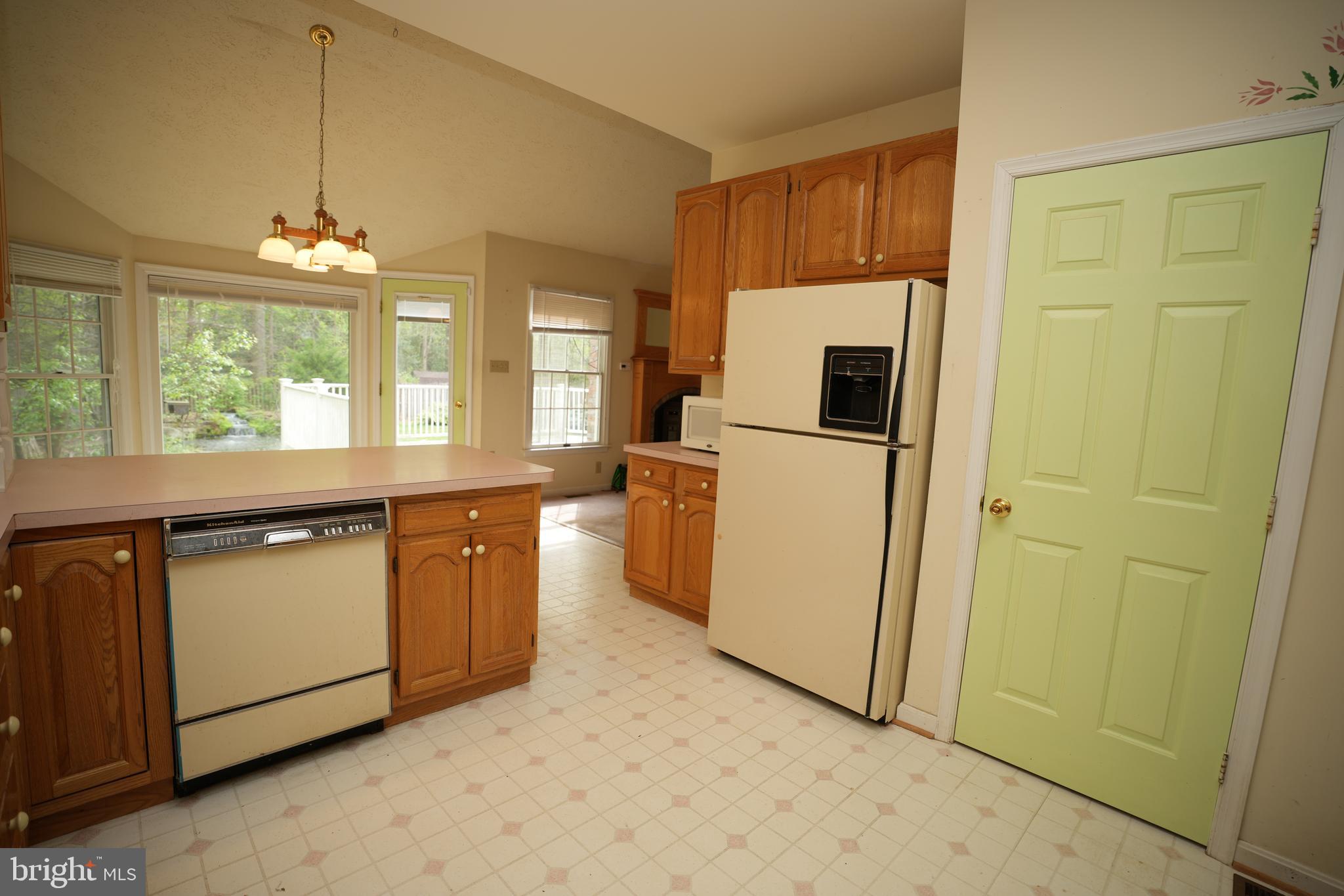 12225 Manor Ct