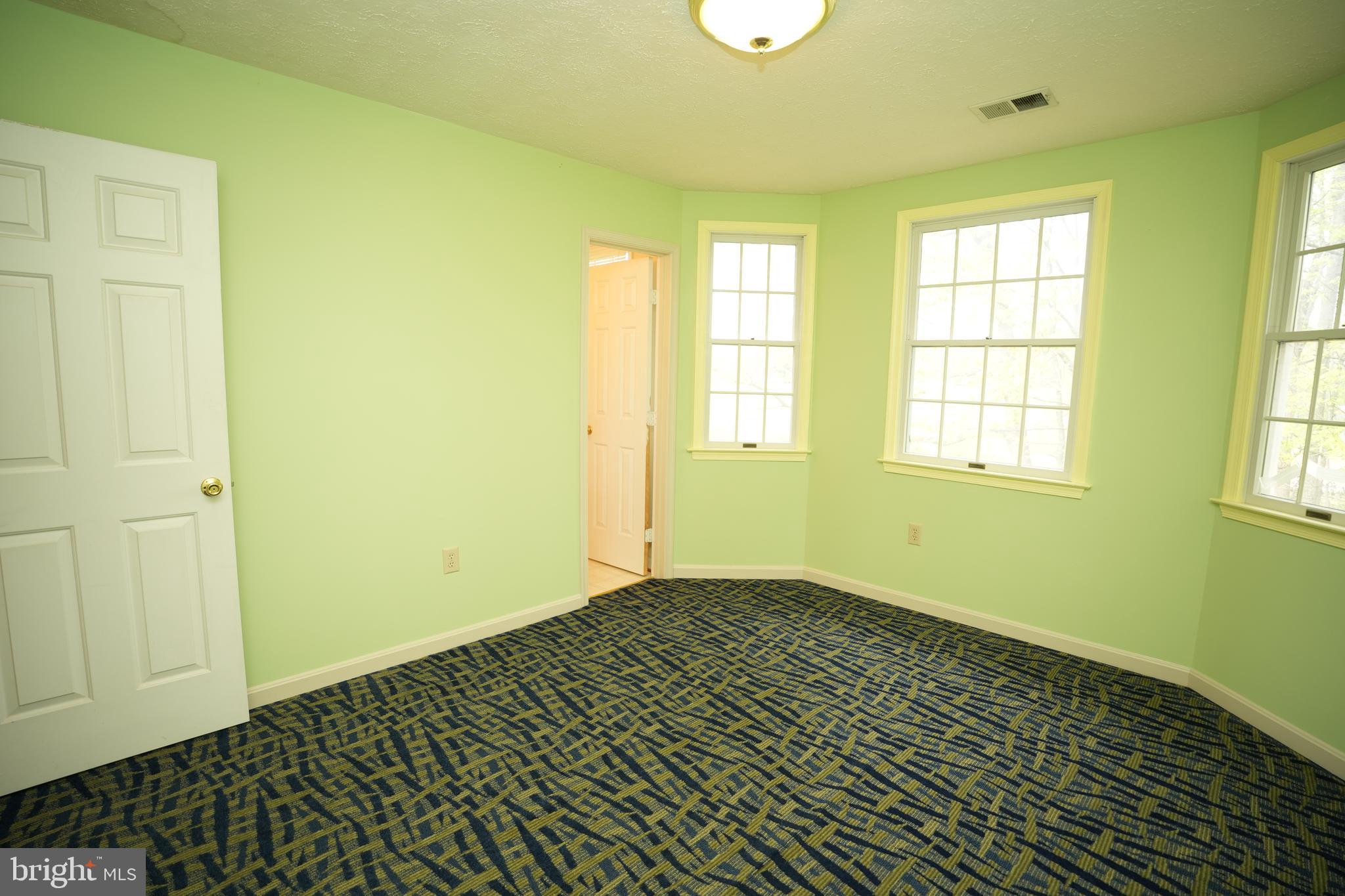 12225 Manor Ct