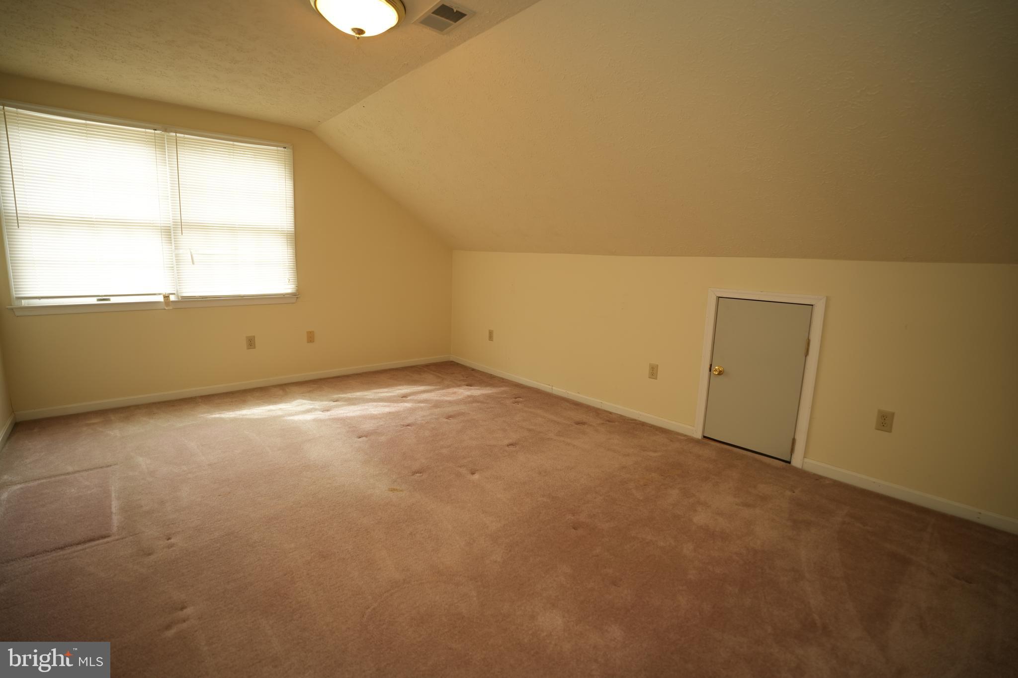 12225 Manor Ct