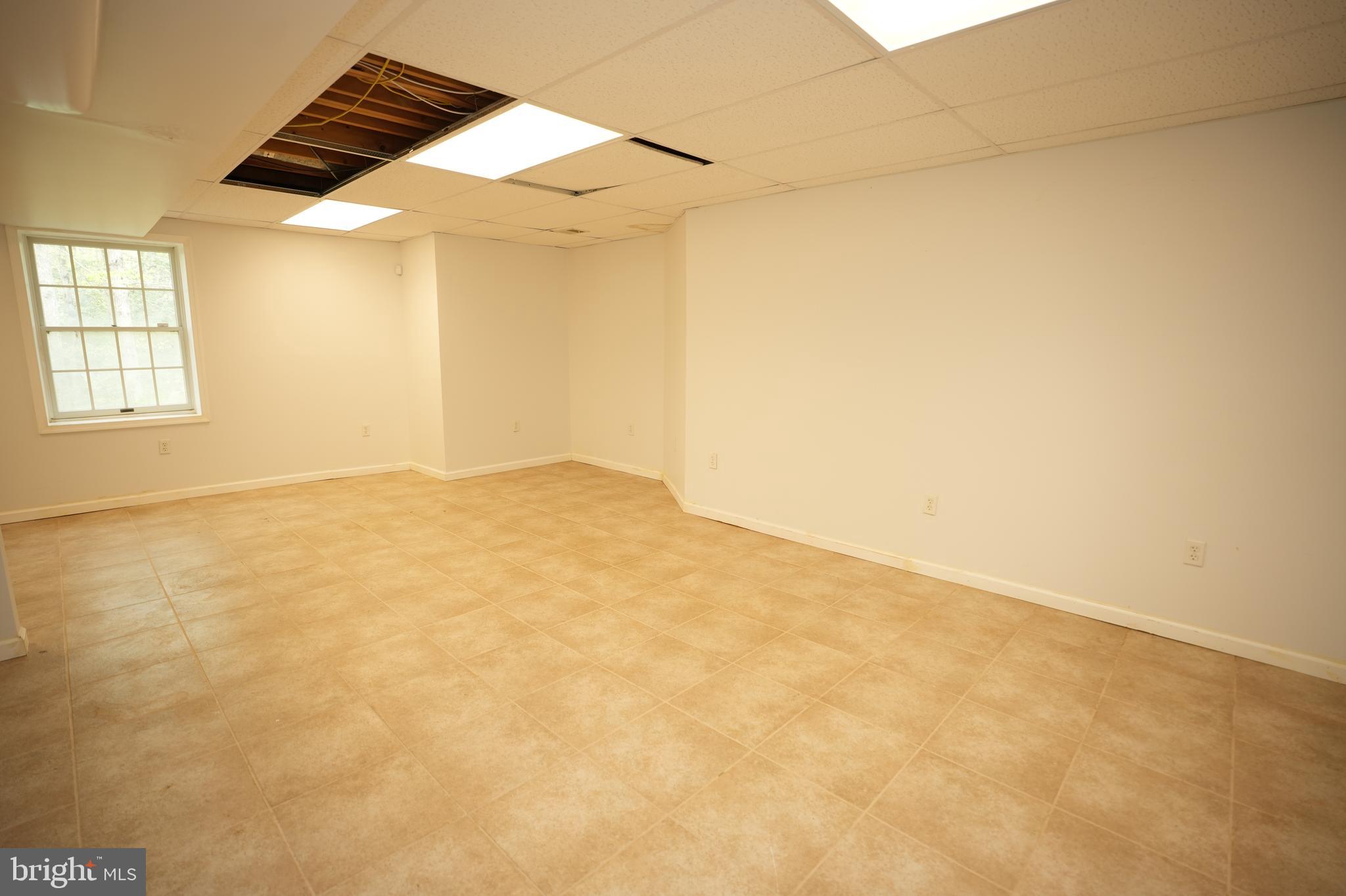 12225 Manor Ct