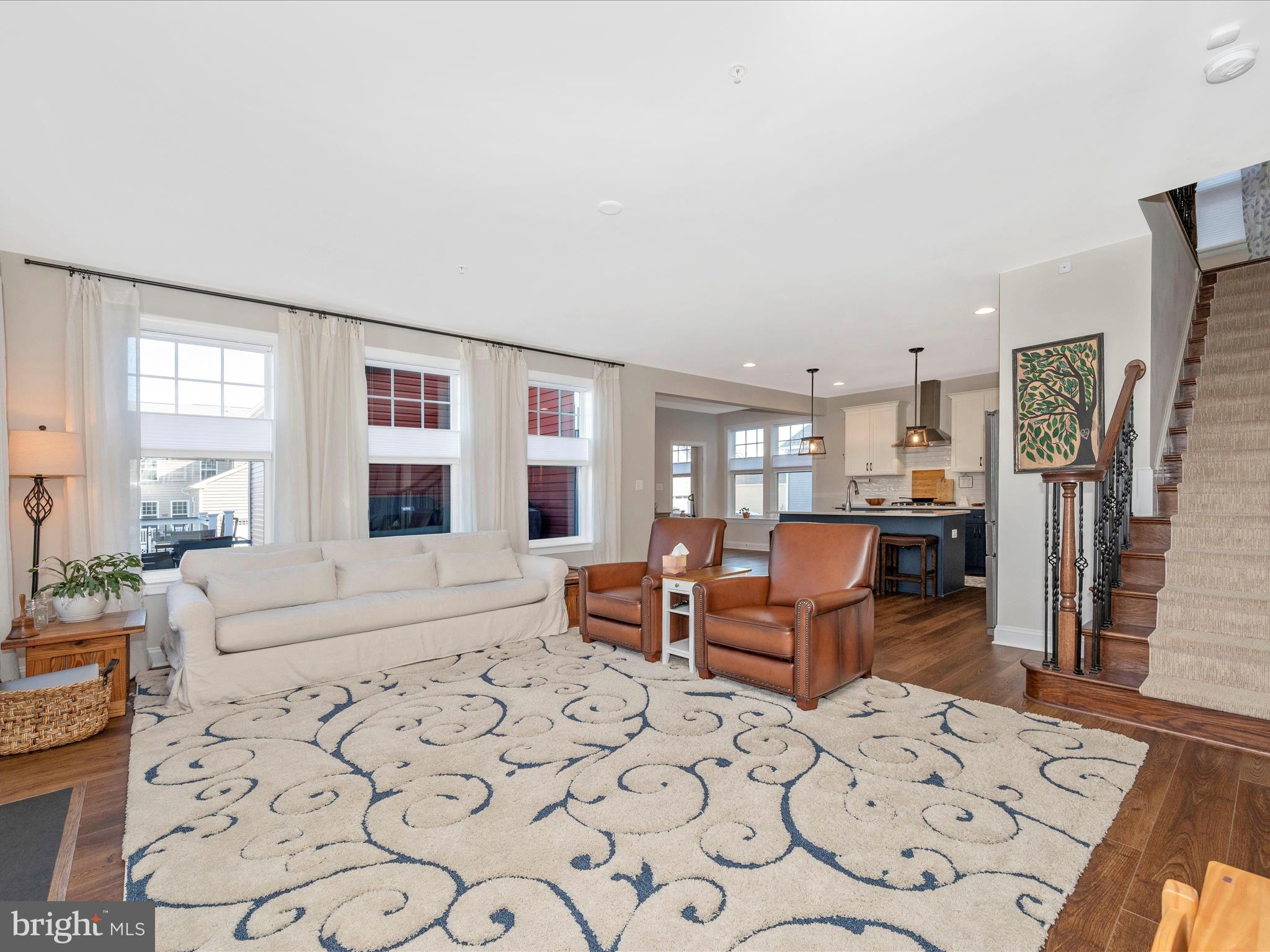 1132 Long Farm Cir