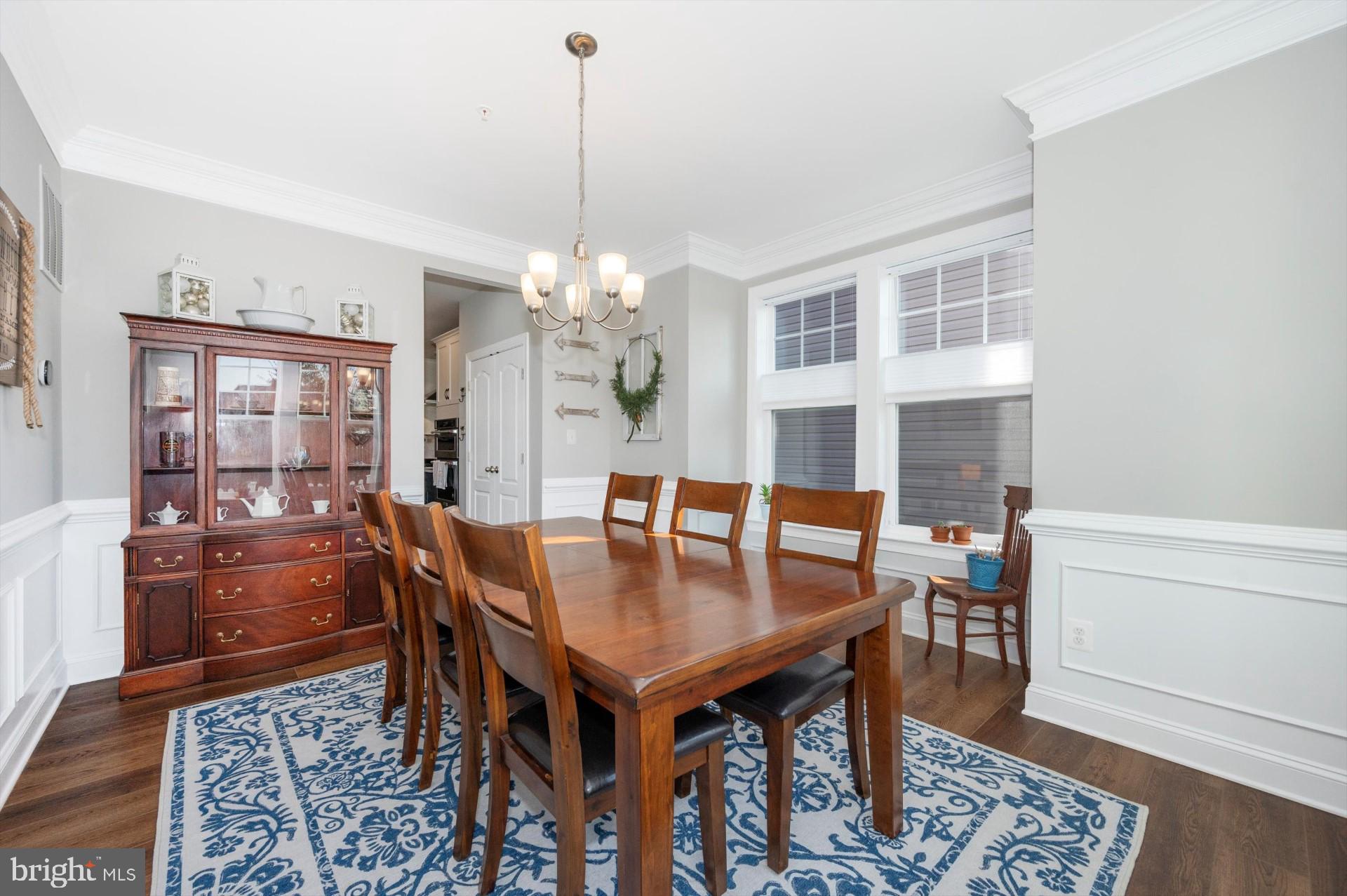 1132 Long Farm Cir