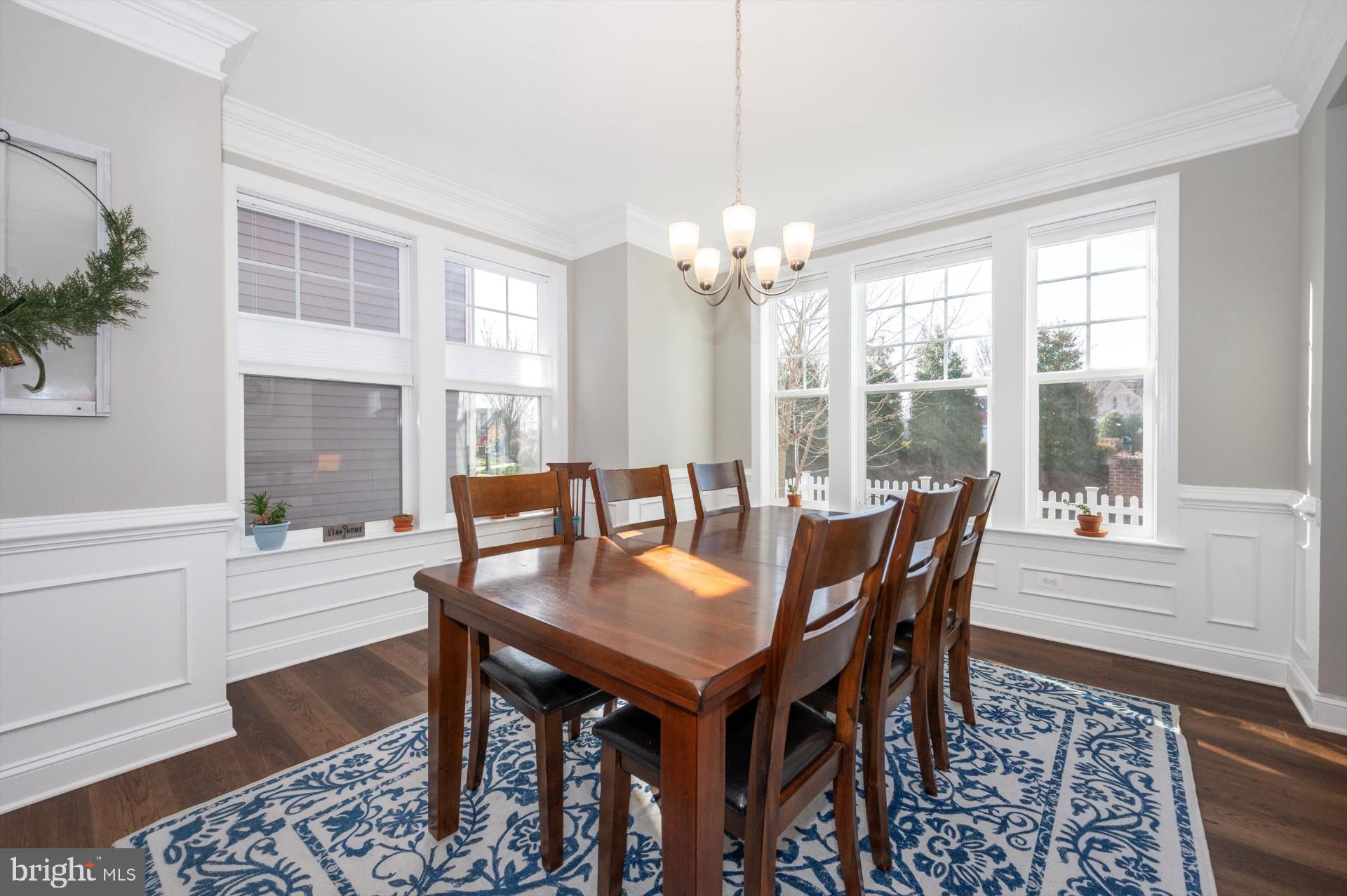 1132 Long Farm Cir