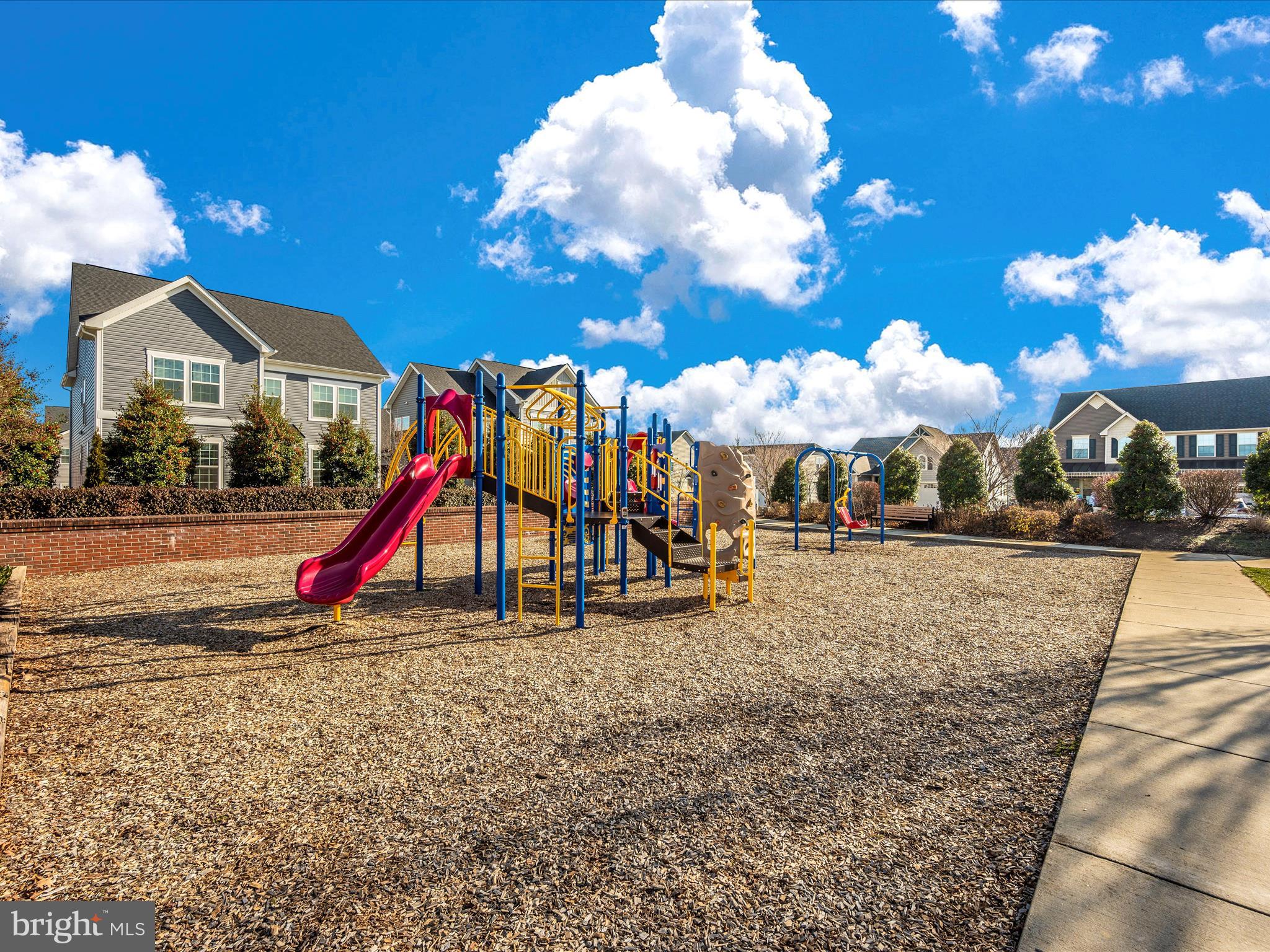 1132 Long Farm Cir