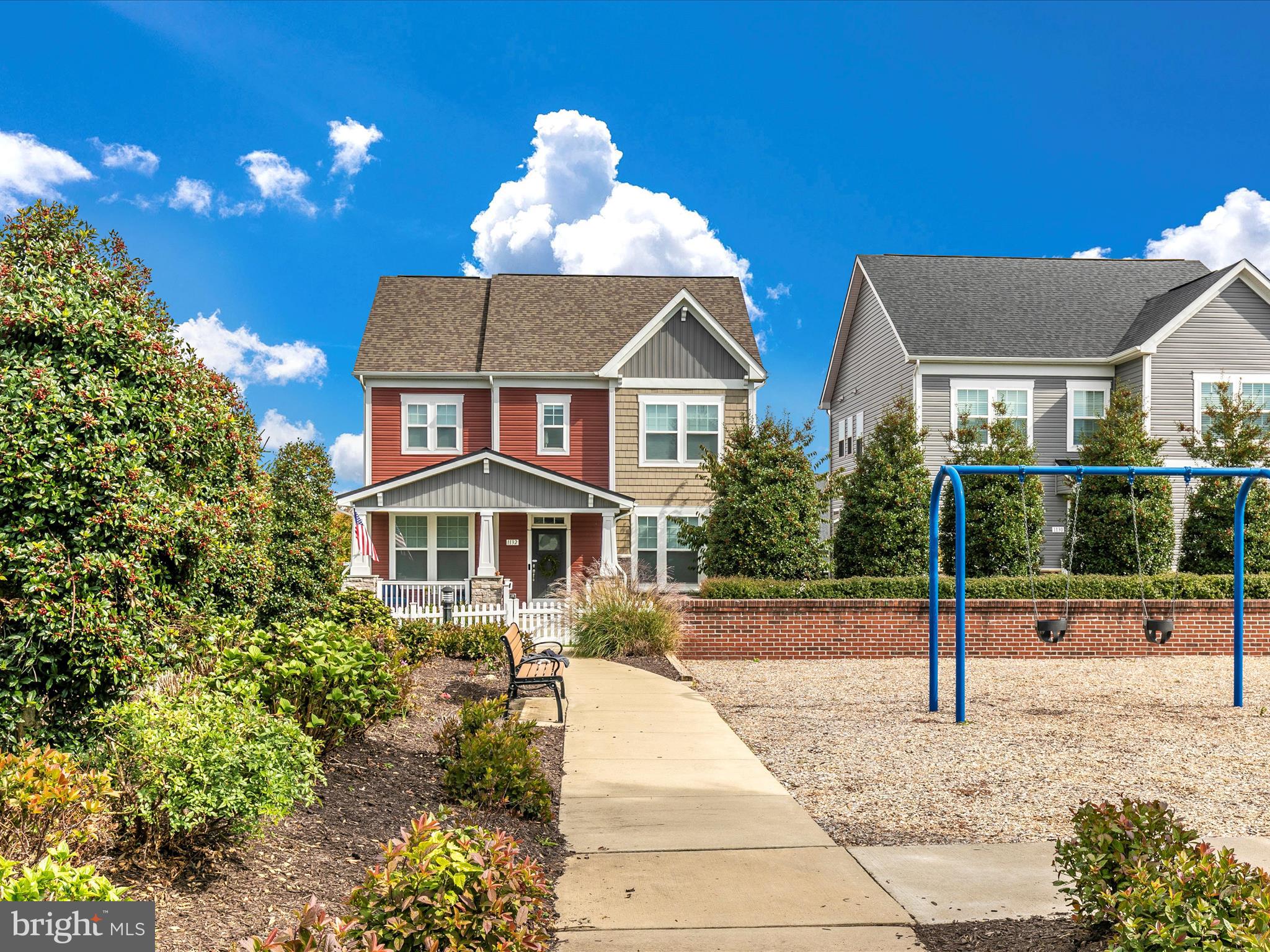 1132 Long Farm Cir
