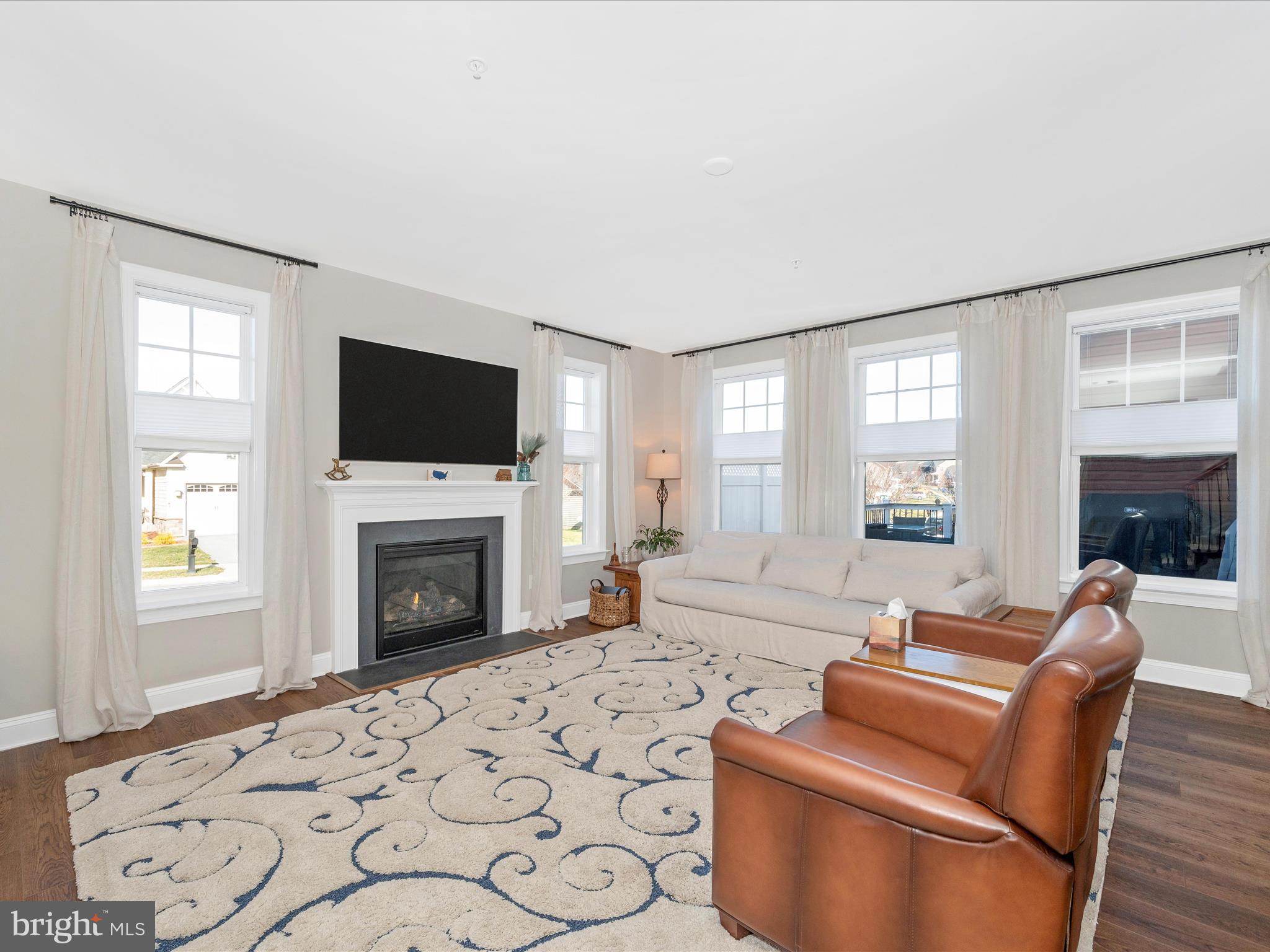 1132 Long Farm Cir