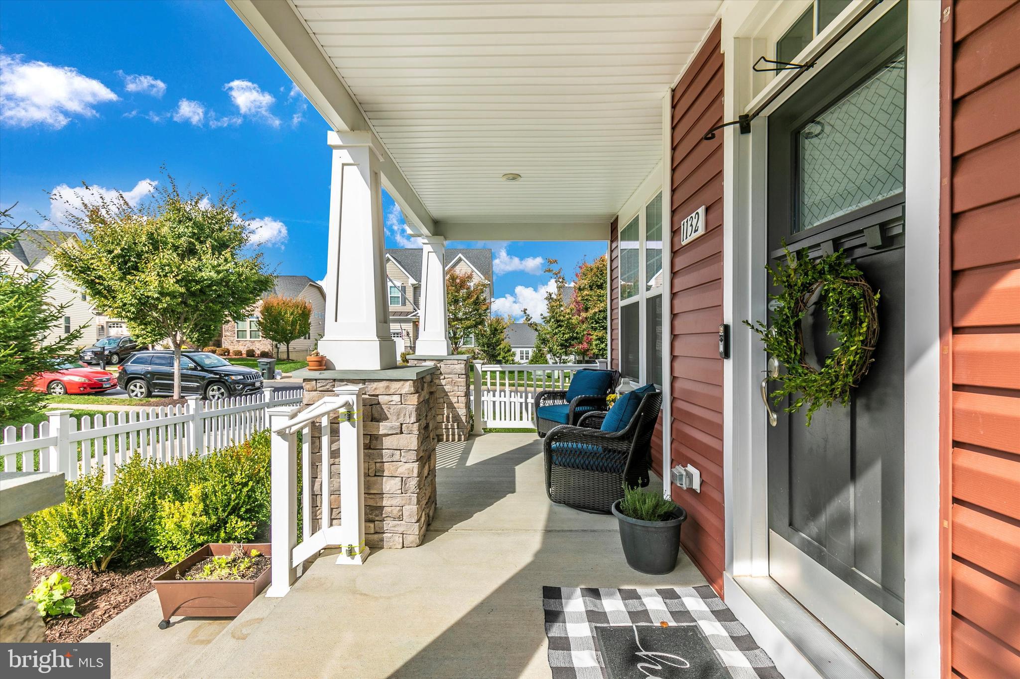 1132 Long Farm Cir