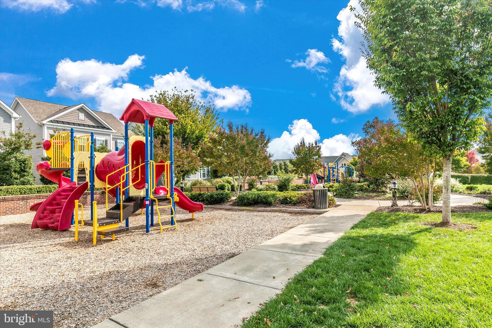 1132 Long Farm Cir