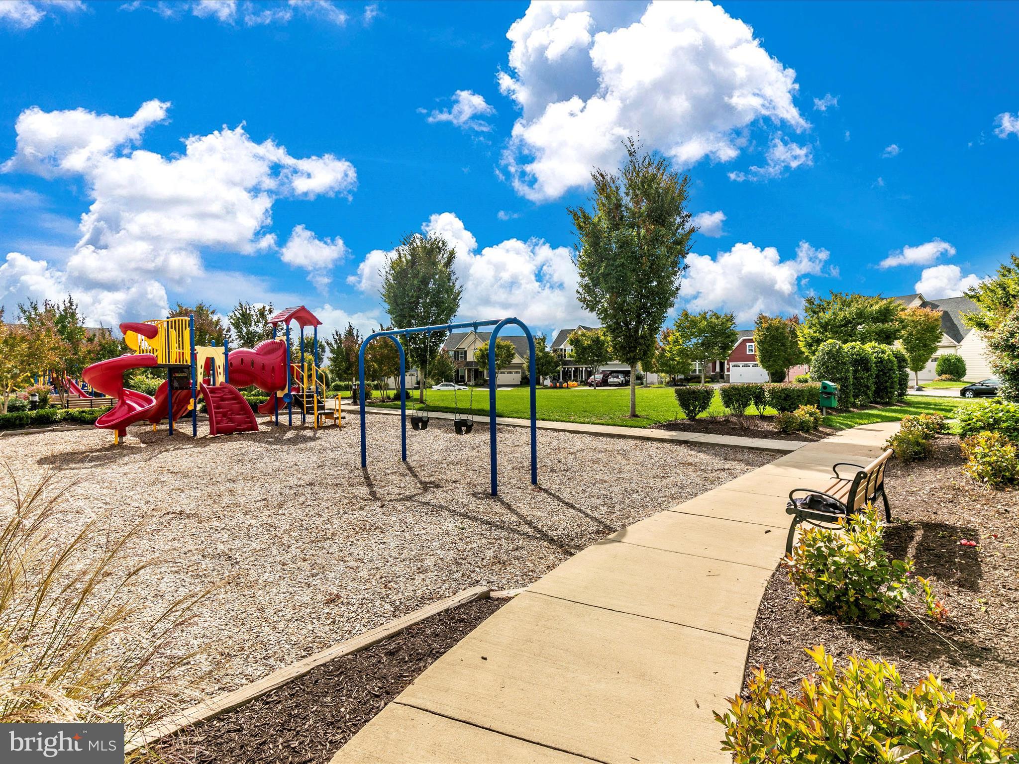 1132 Long Farm Cir