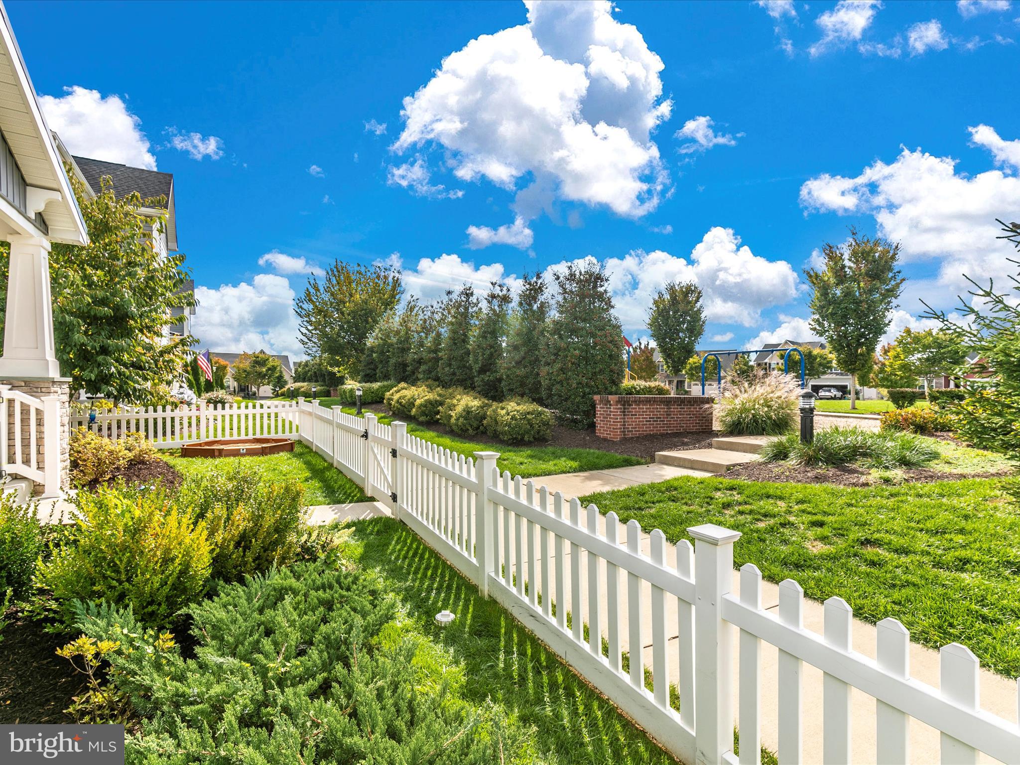 1132 Long Farm Cir