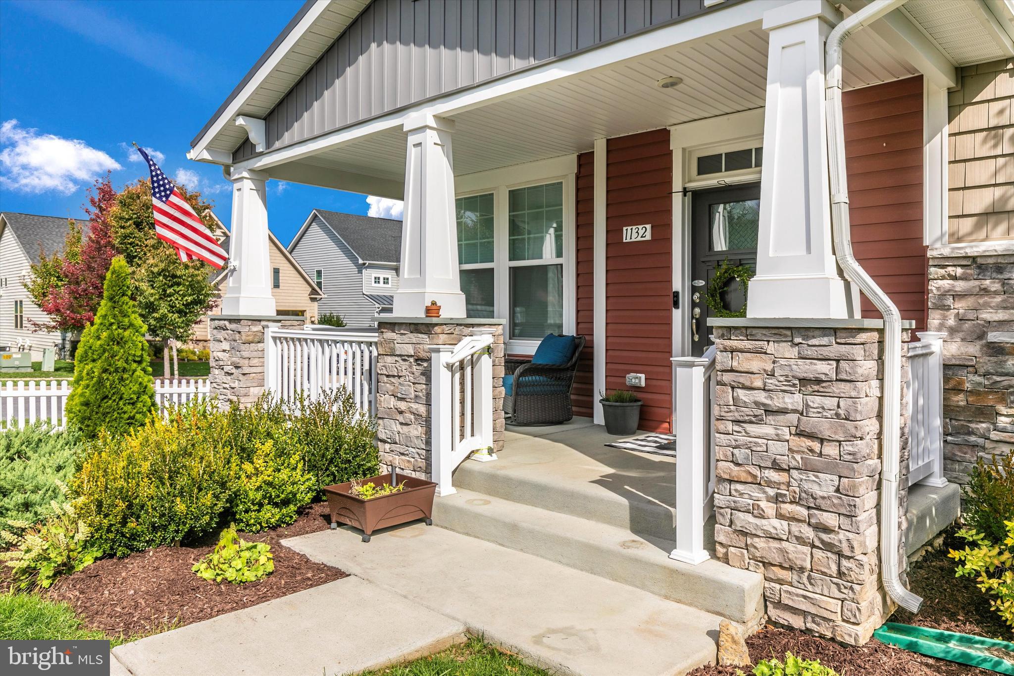 1132 Long Farm Cir