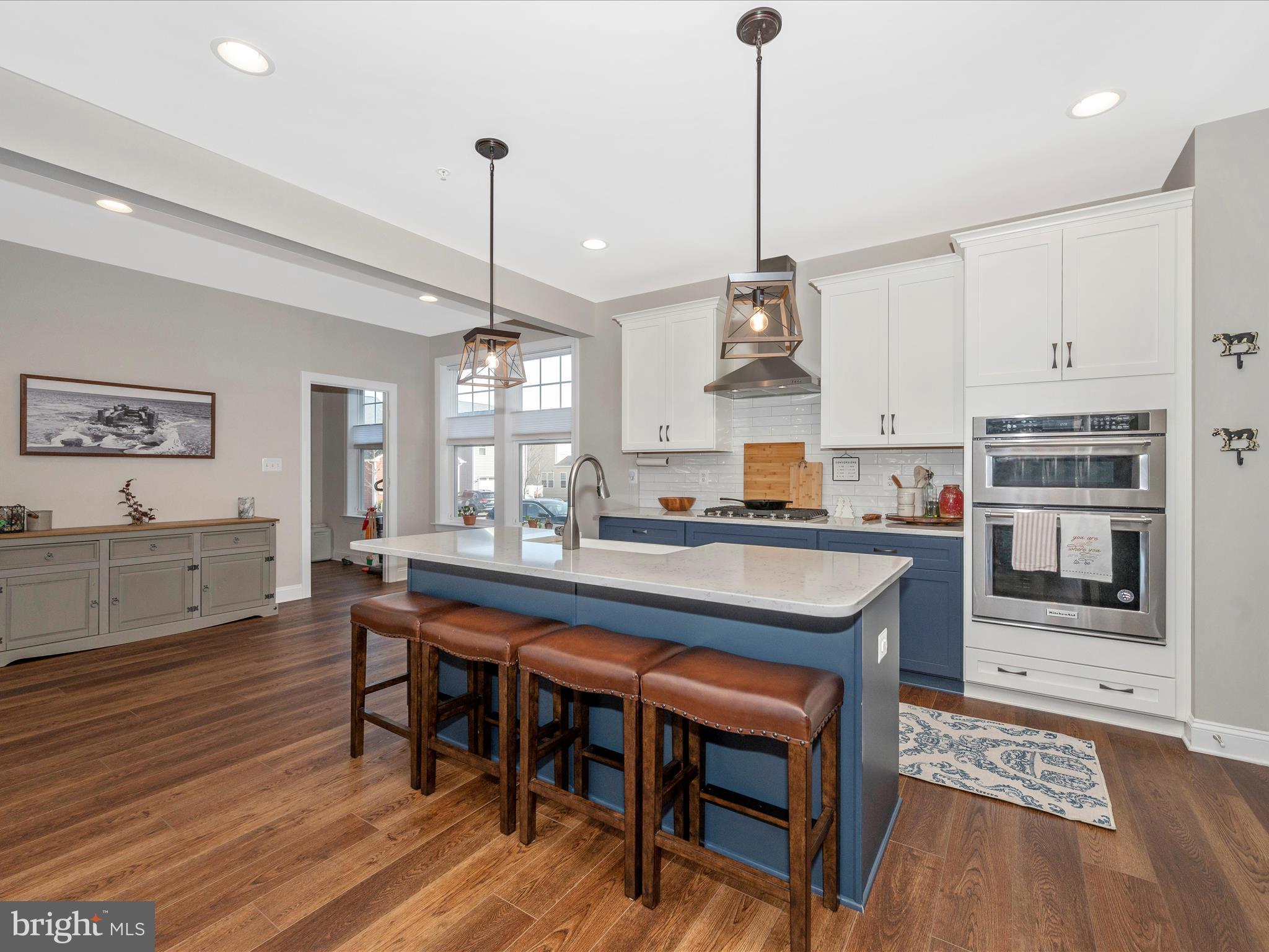 1132 Long Farm Cir