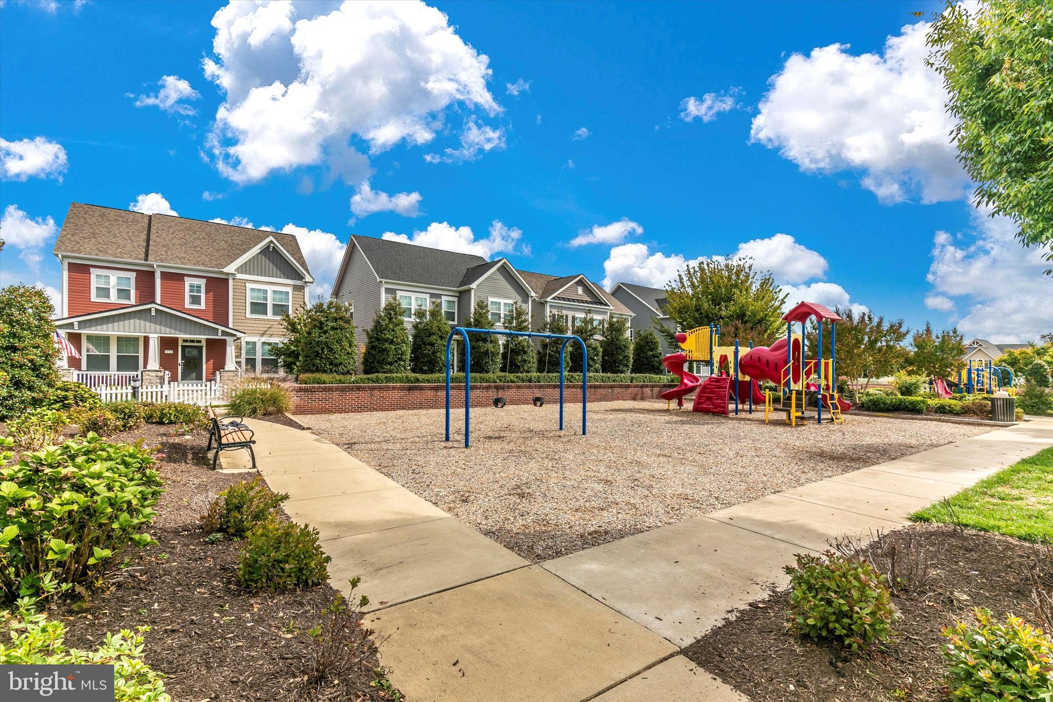 1132 Long Farm Cir