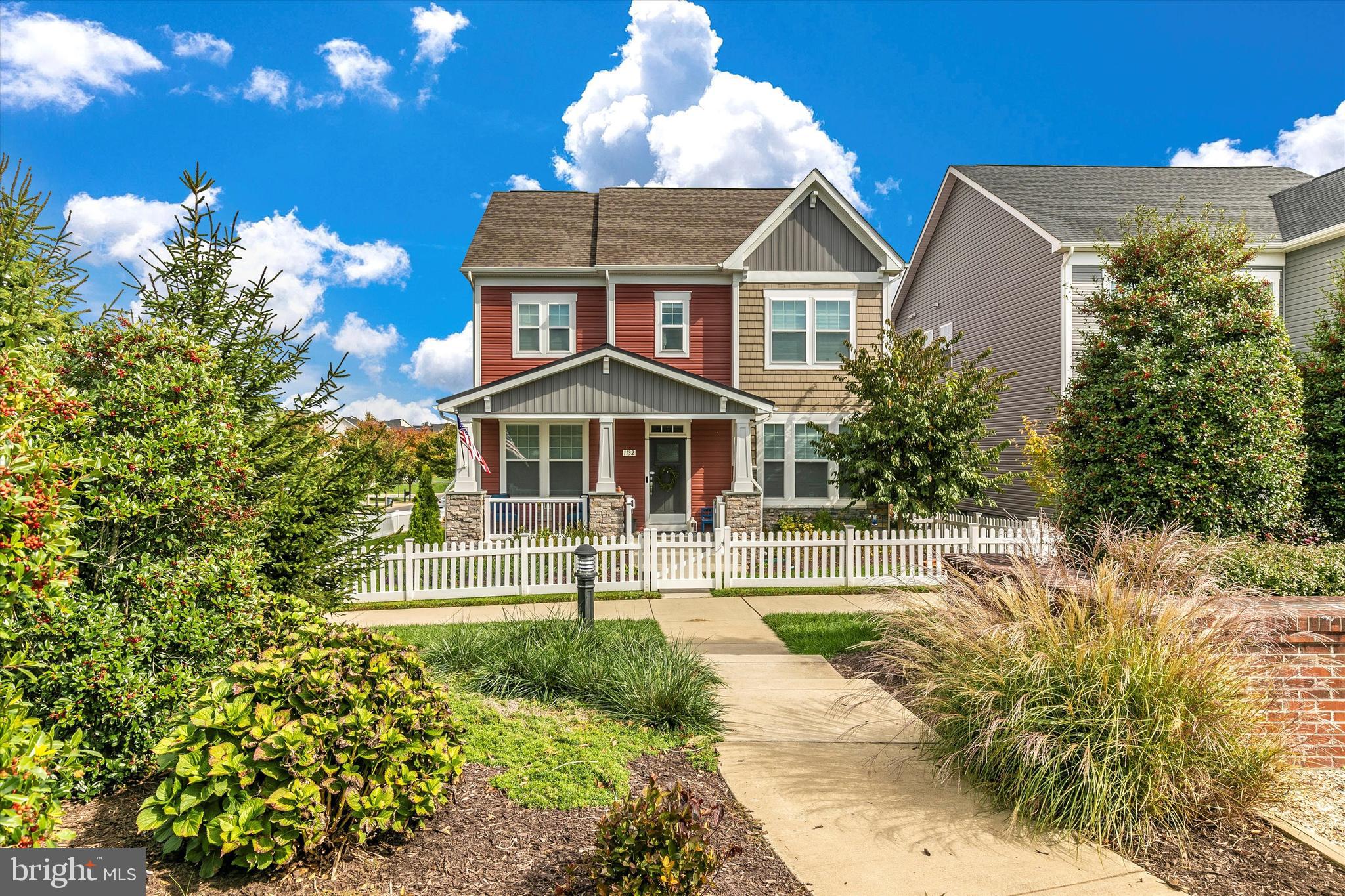 1132 Long Farm Cir
