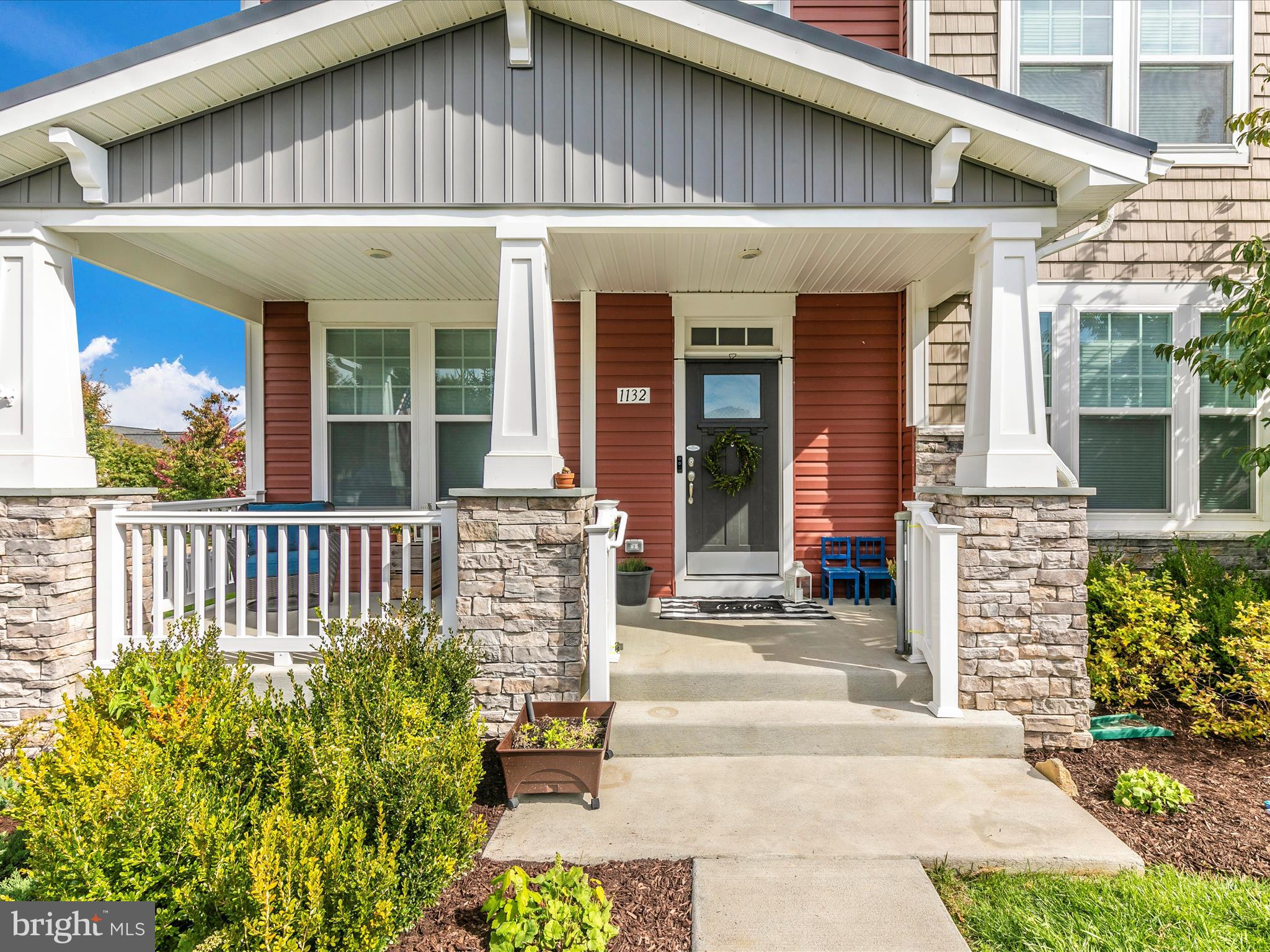 1132 Long Farm Cir