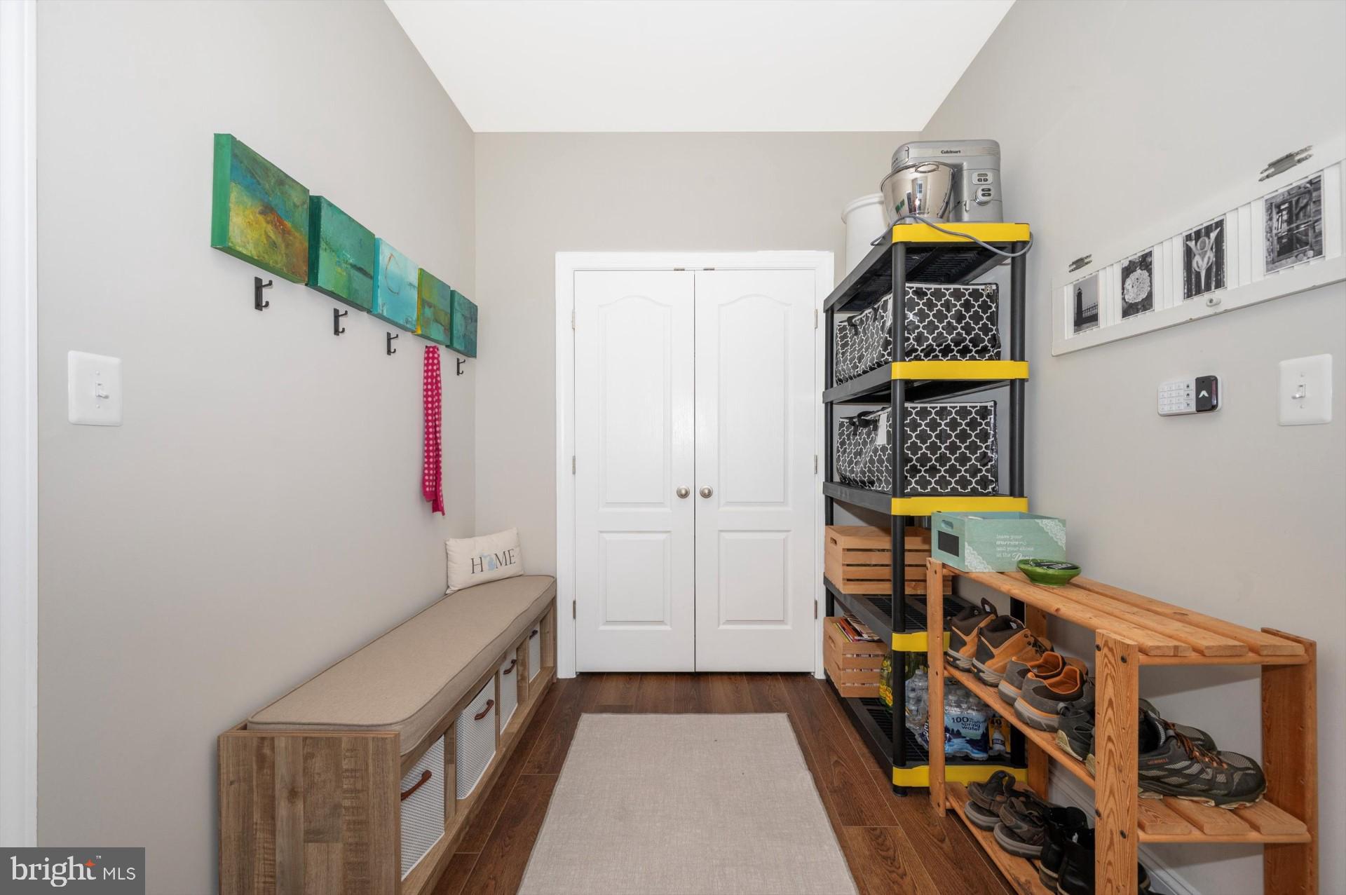 1132 Long Farm Cir