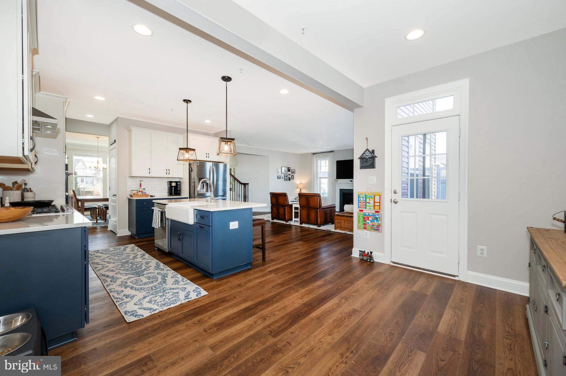 1132 Long Farm Cir
