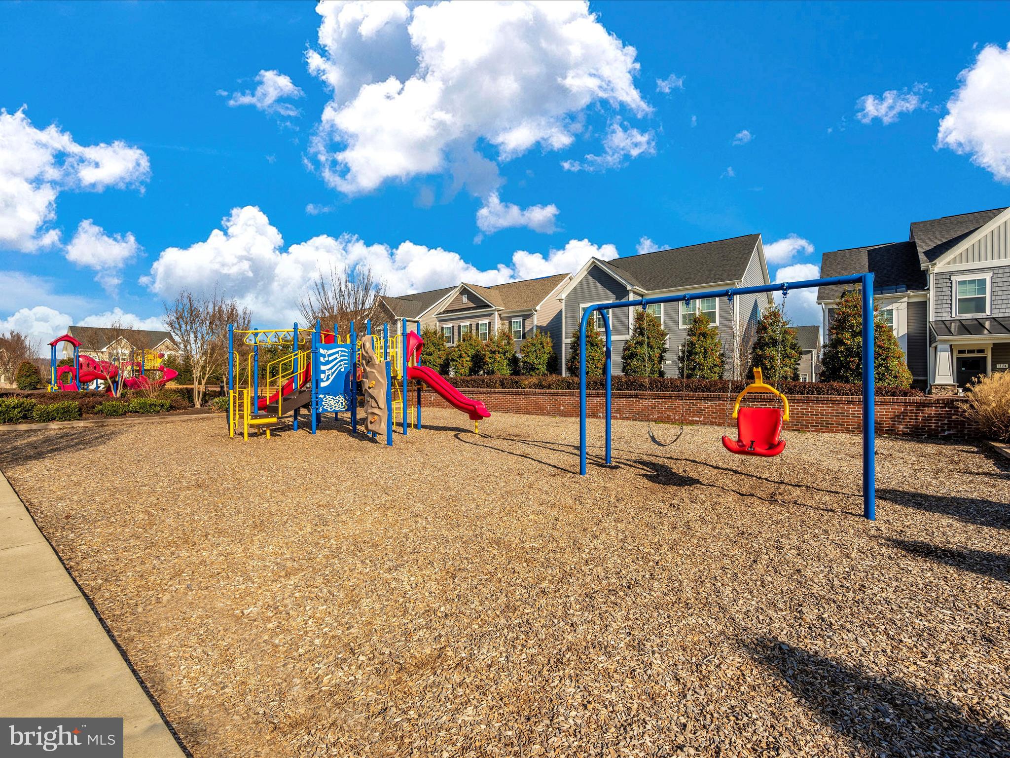 1132 Long Farm Cir