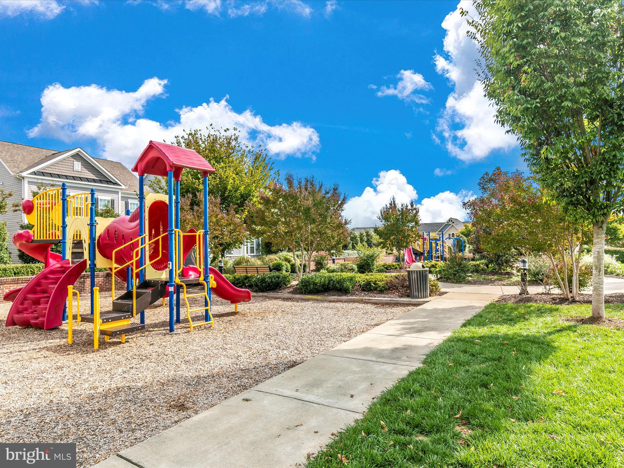 1132 Long Farm Cir