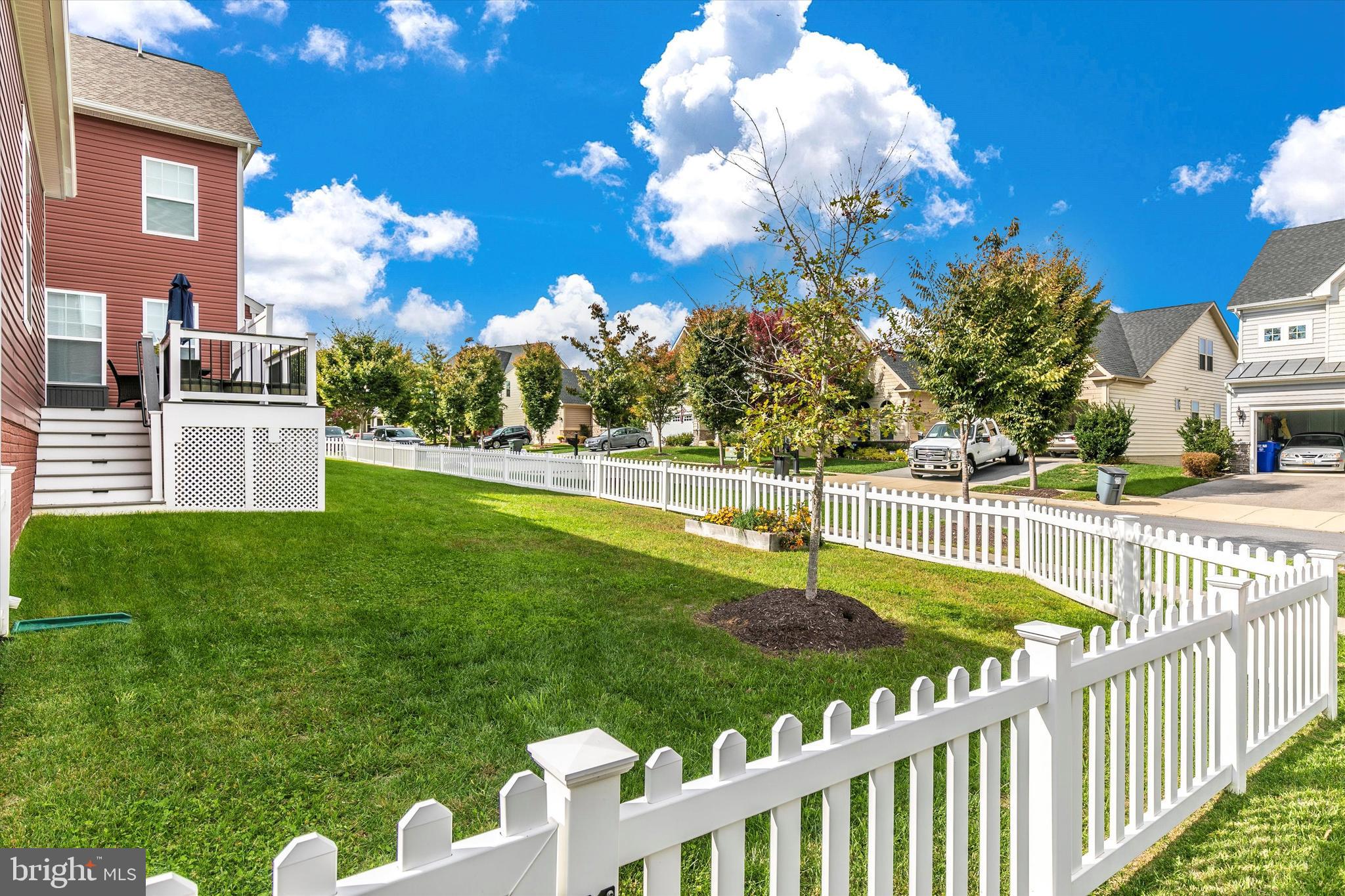 1132 Long Farm Cir