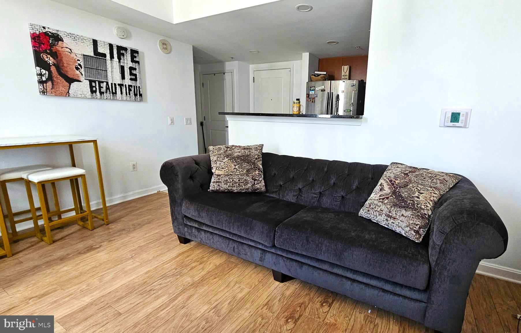 930 Wayne Ave #404