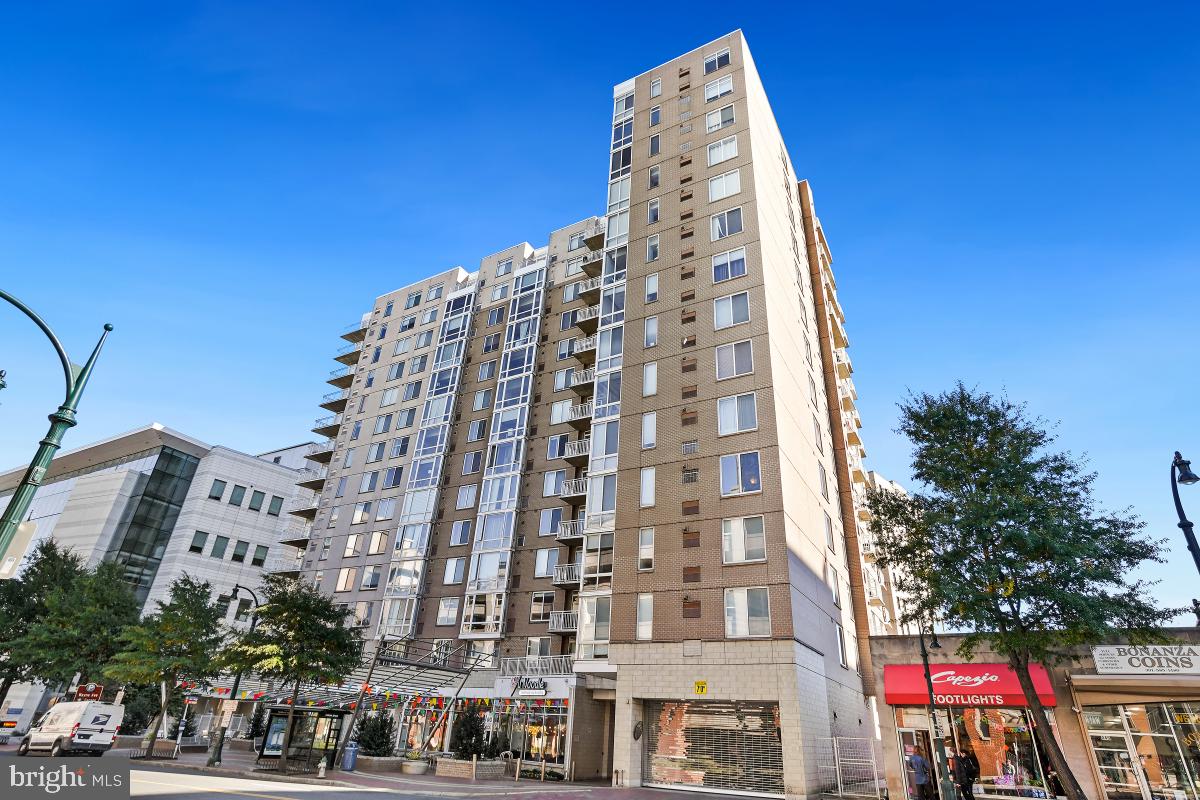 930 Wayne Ave #404