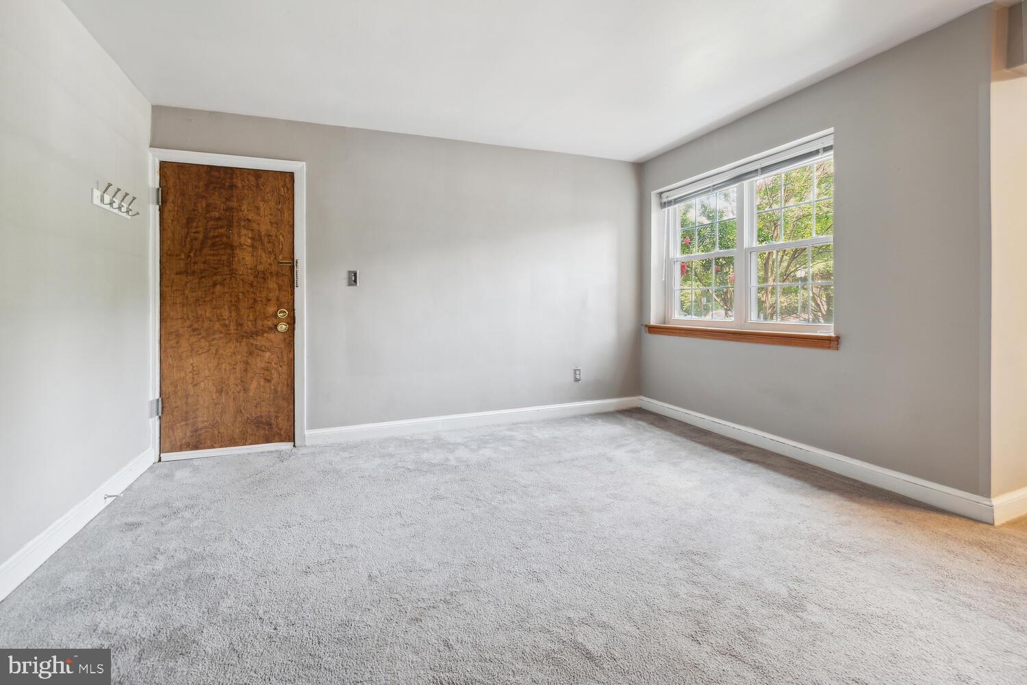 2111 N Scott STREET N Unit: 57