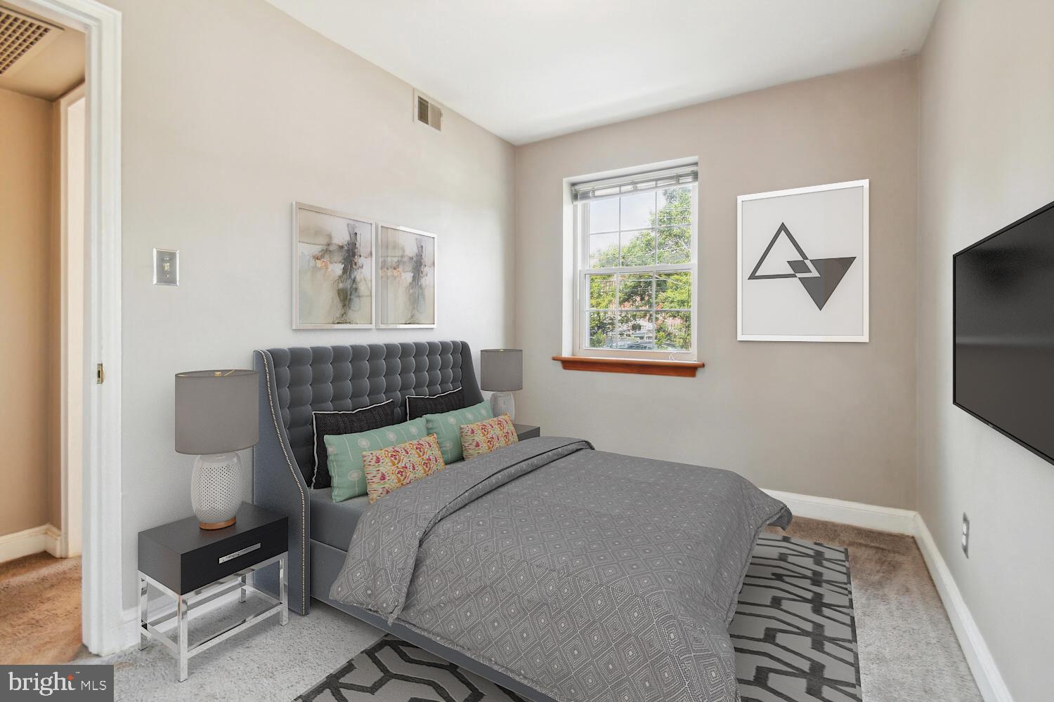 2111 N Scott STREET N Unit: 57