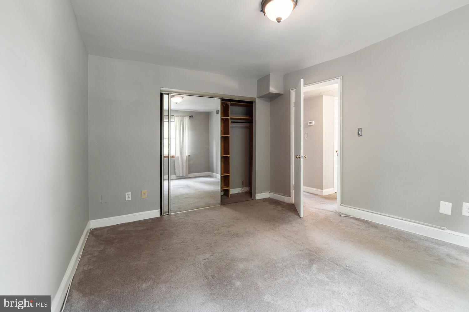 2111 N Scott STREET N Unit: 57