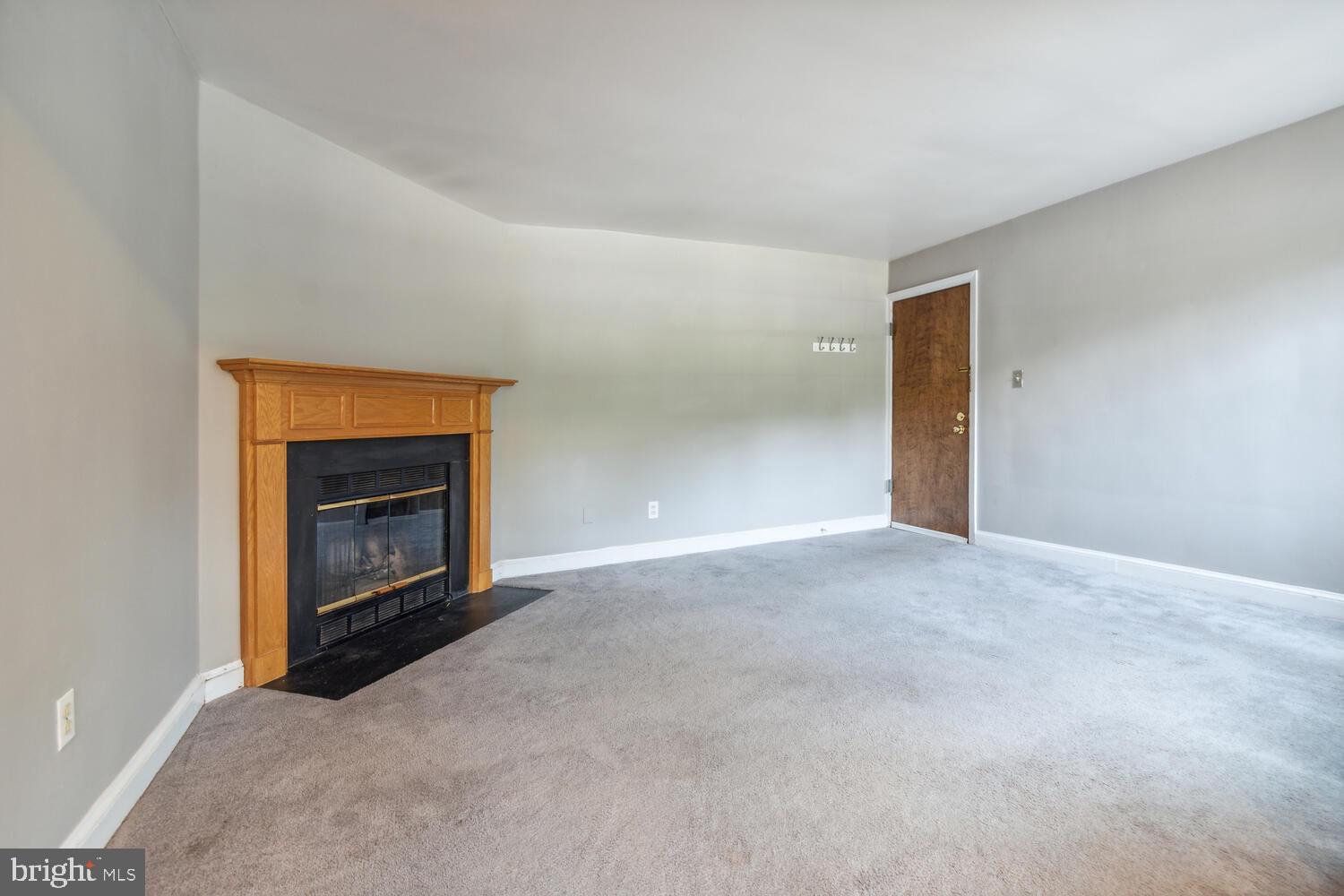 2111 N Scott STREET N Unit: 57