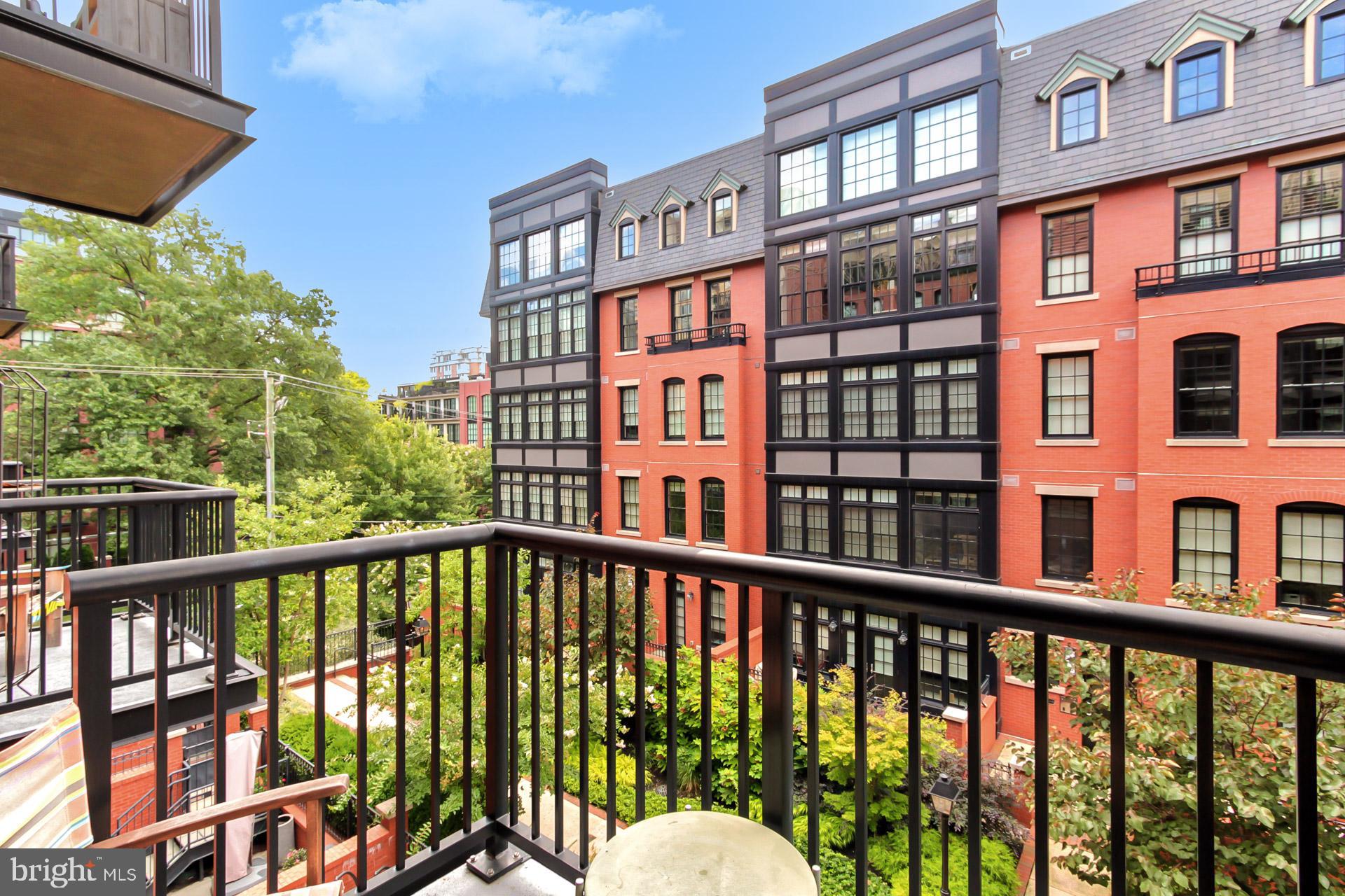 1700B Clarendon BOULEVARD Unit: 124