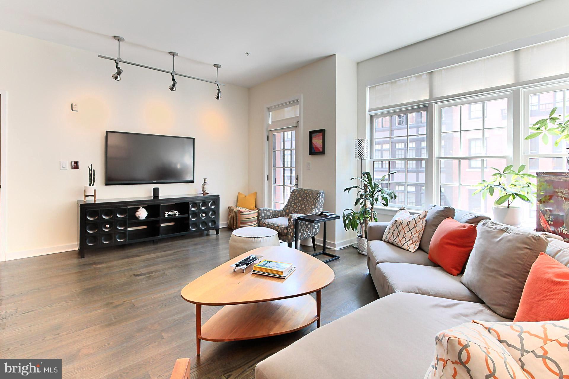 1700B Clarendon BOULEVARD Unit: 124