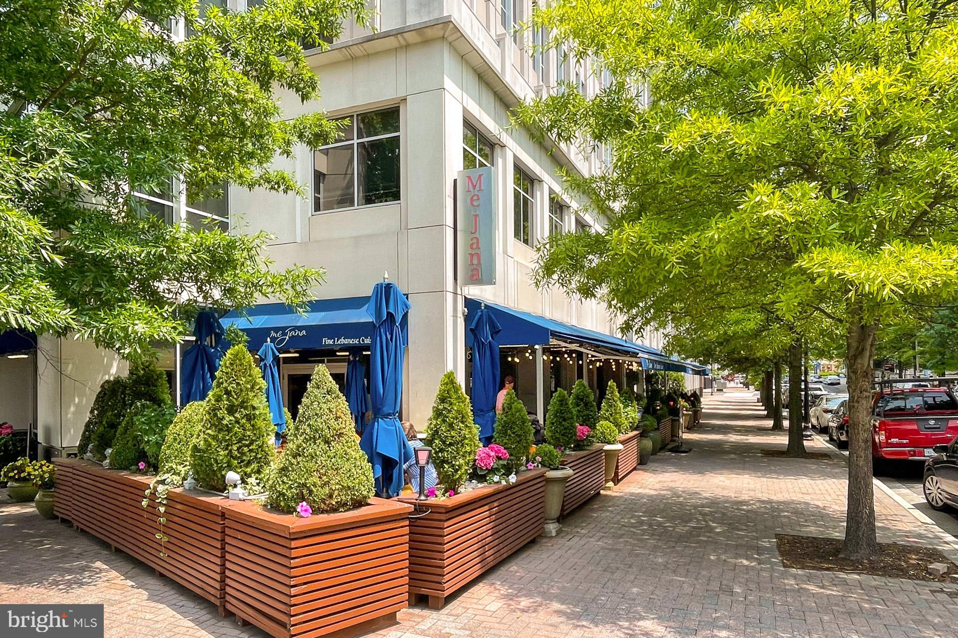 1700B Clarendon BOULEVARD Unit: 124