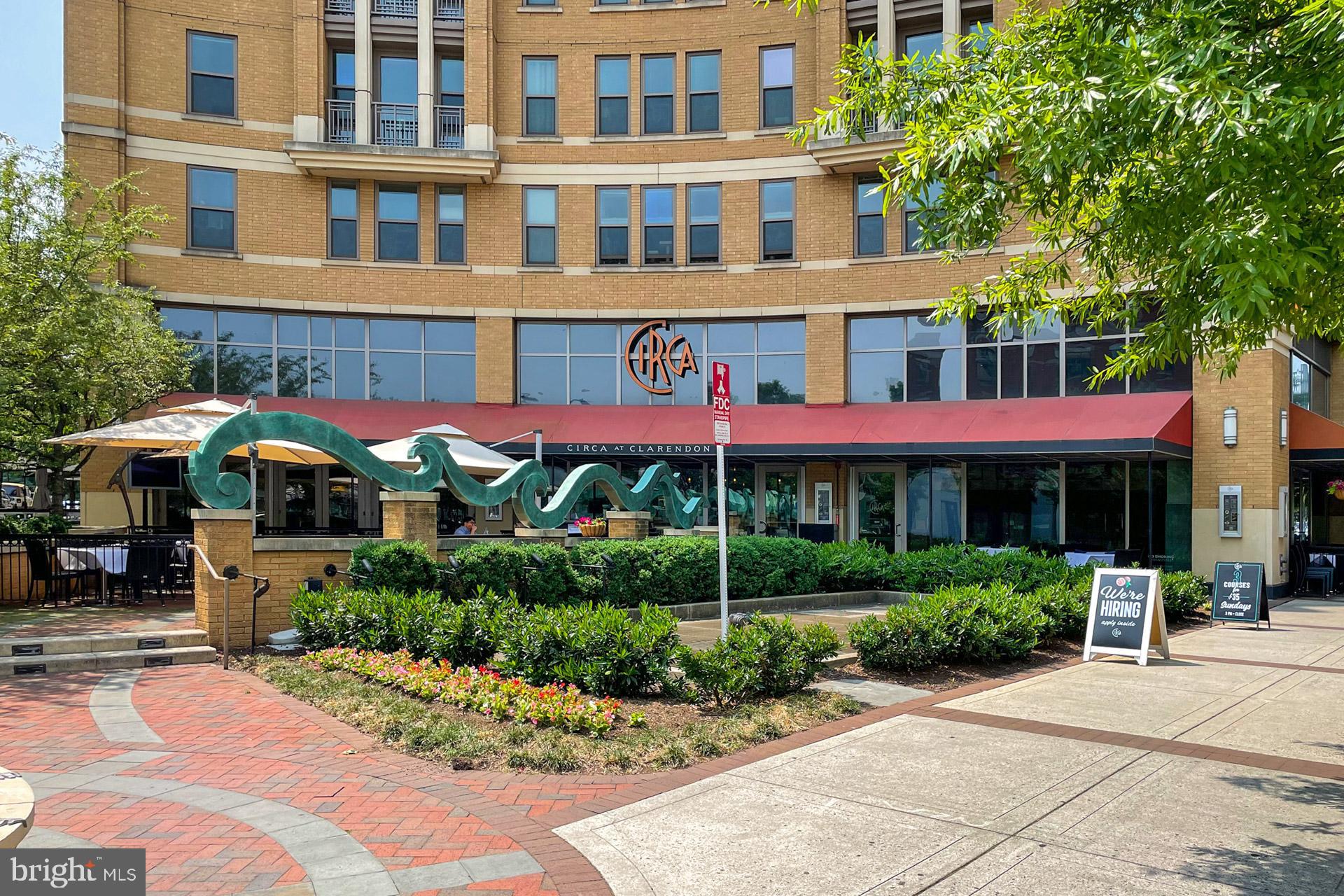 1700B Clarendon BOULEVARD Unit: 124