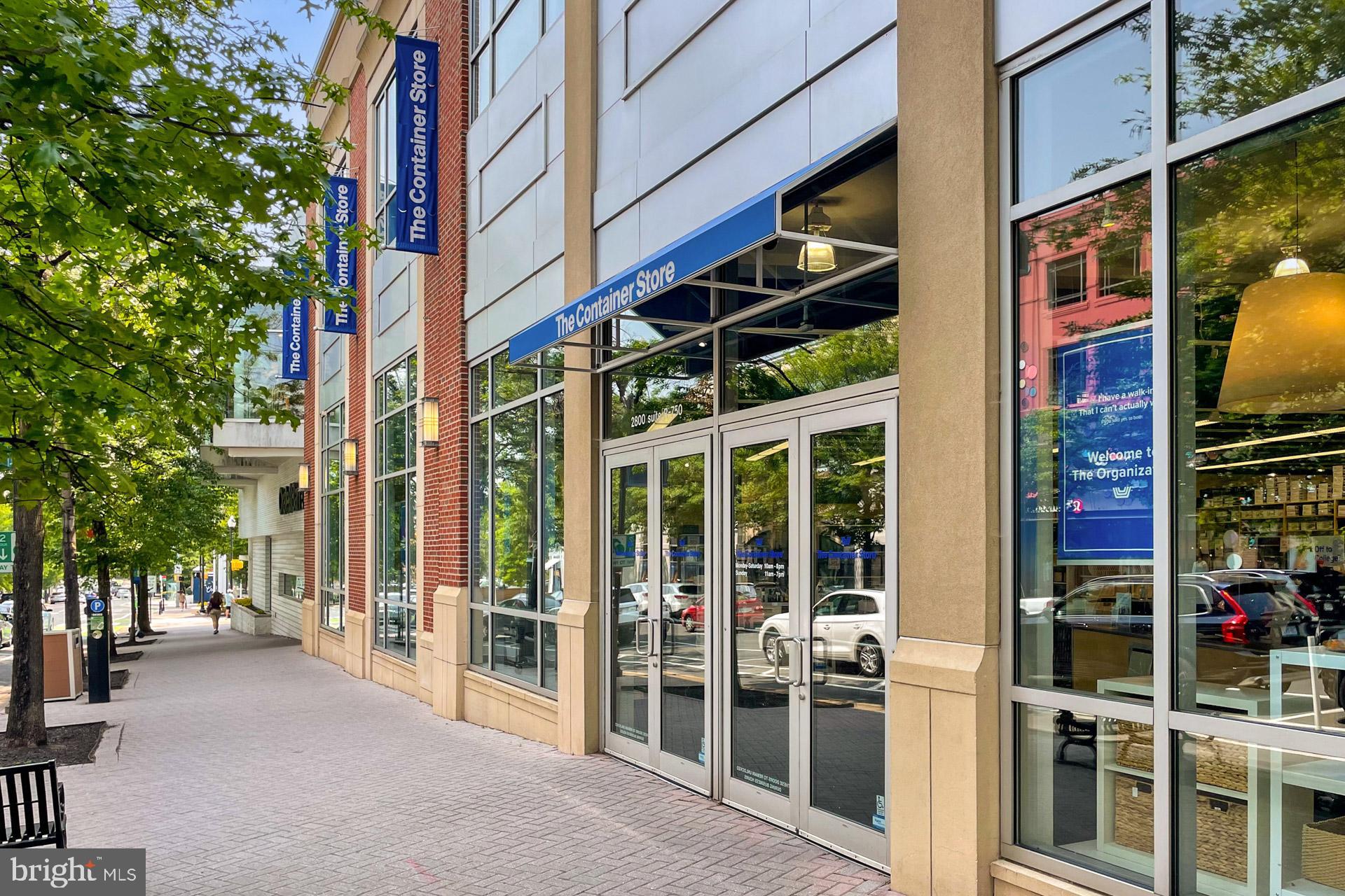 1700B Clarendon BOULEVARD Unit: 124