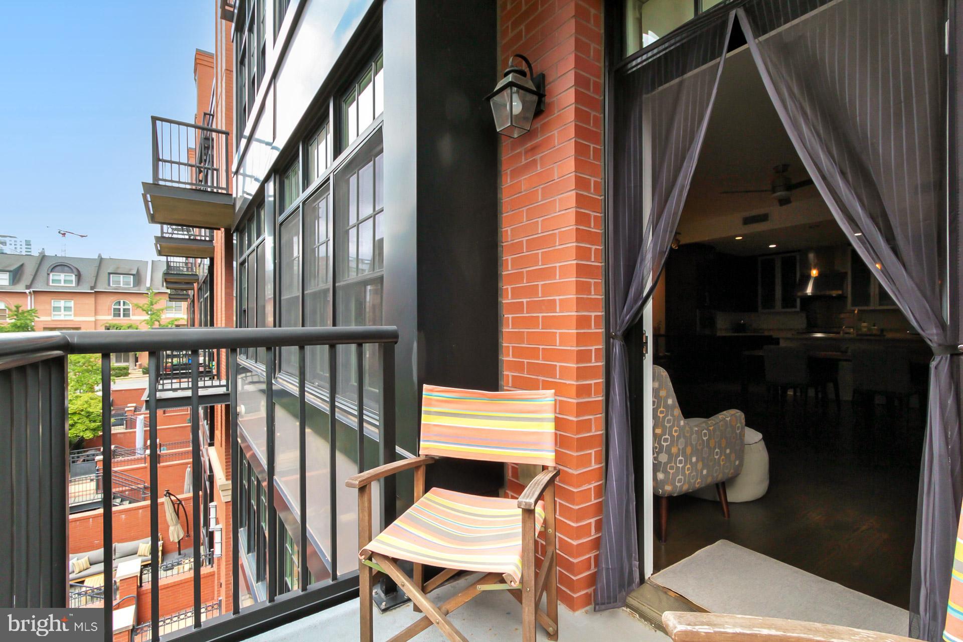 1700B Clarendon BOULEVARD Unit: 124