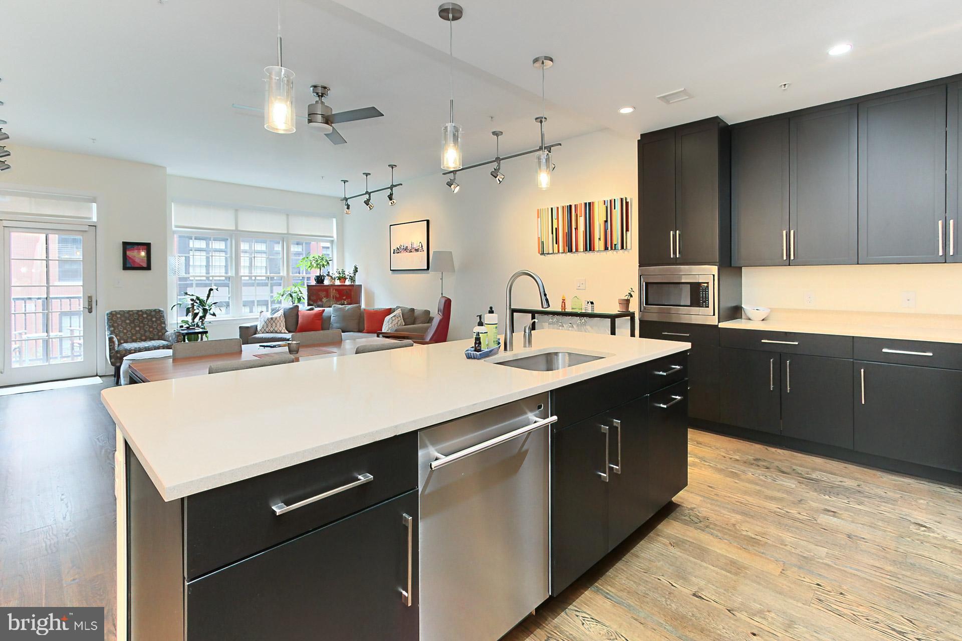 1700B Clarendon BOULEVARD Unit: 124