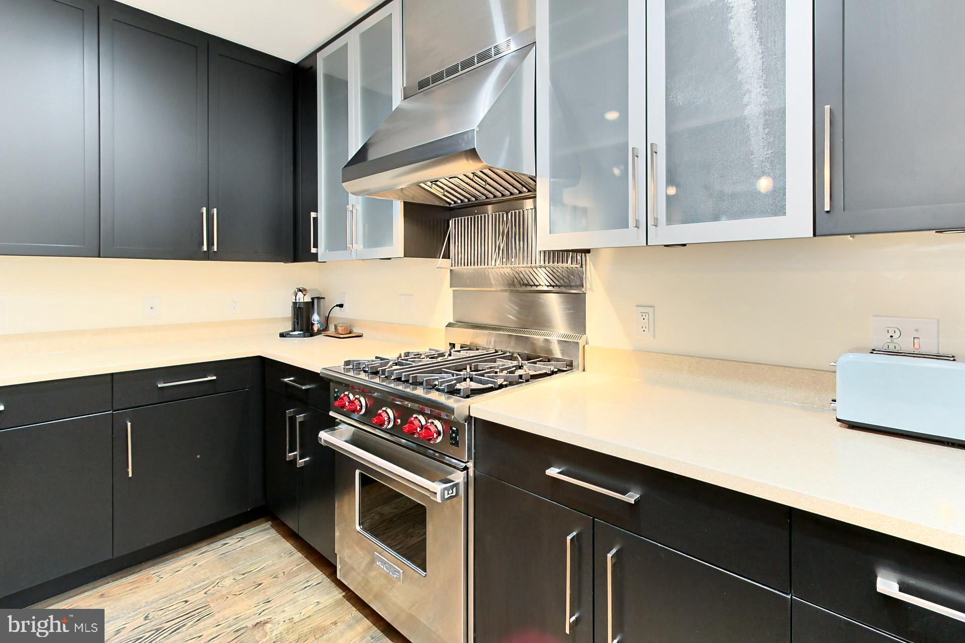 1700B Clarendon BOULEVARD Unit: 124