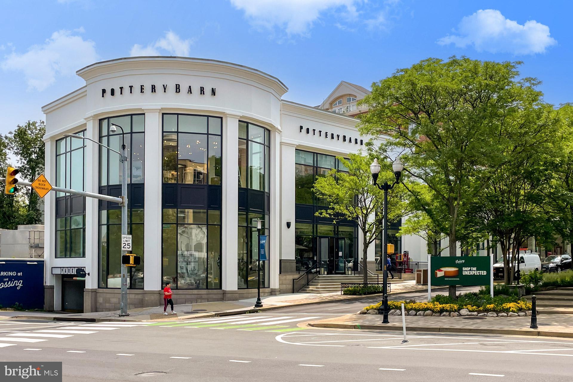 1700B Clarendon BOULEVARD Unit: 124