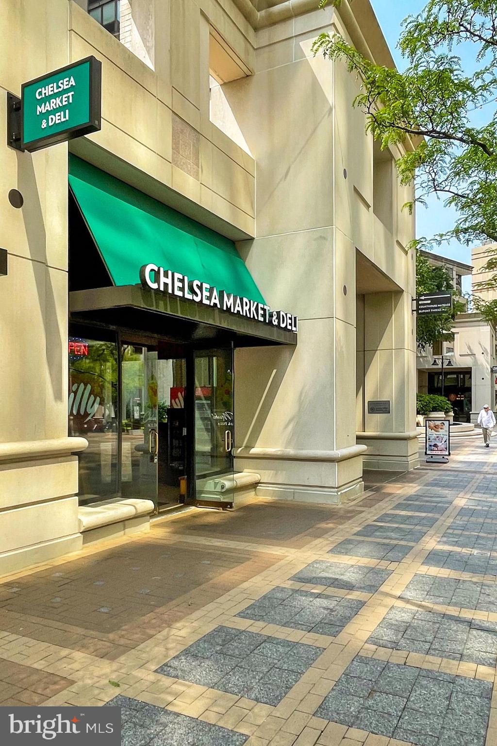 1700B Clarendon BOULEVARD Unit: 124