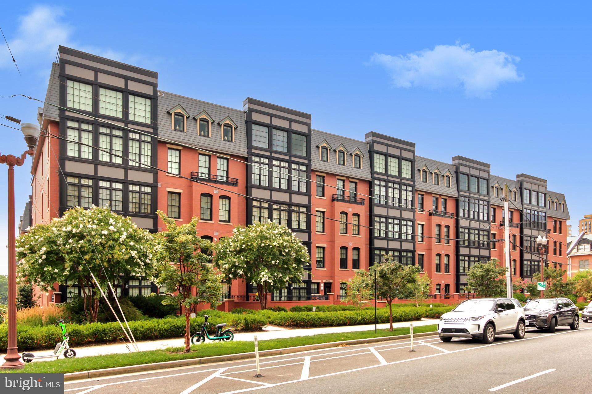 1700B Clarendon BOULEVARD Unit: 124