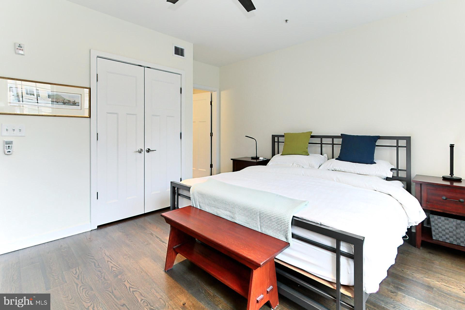 1700B Clarendon BOULEVARD Unit: 124
