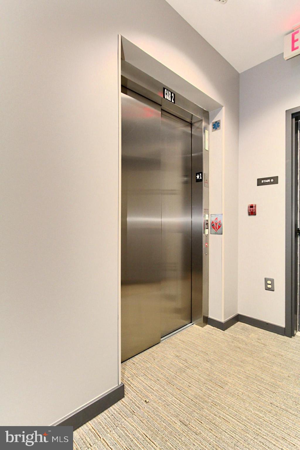 1700B Clarendon BOULEVARD Unit: 124