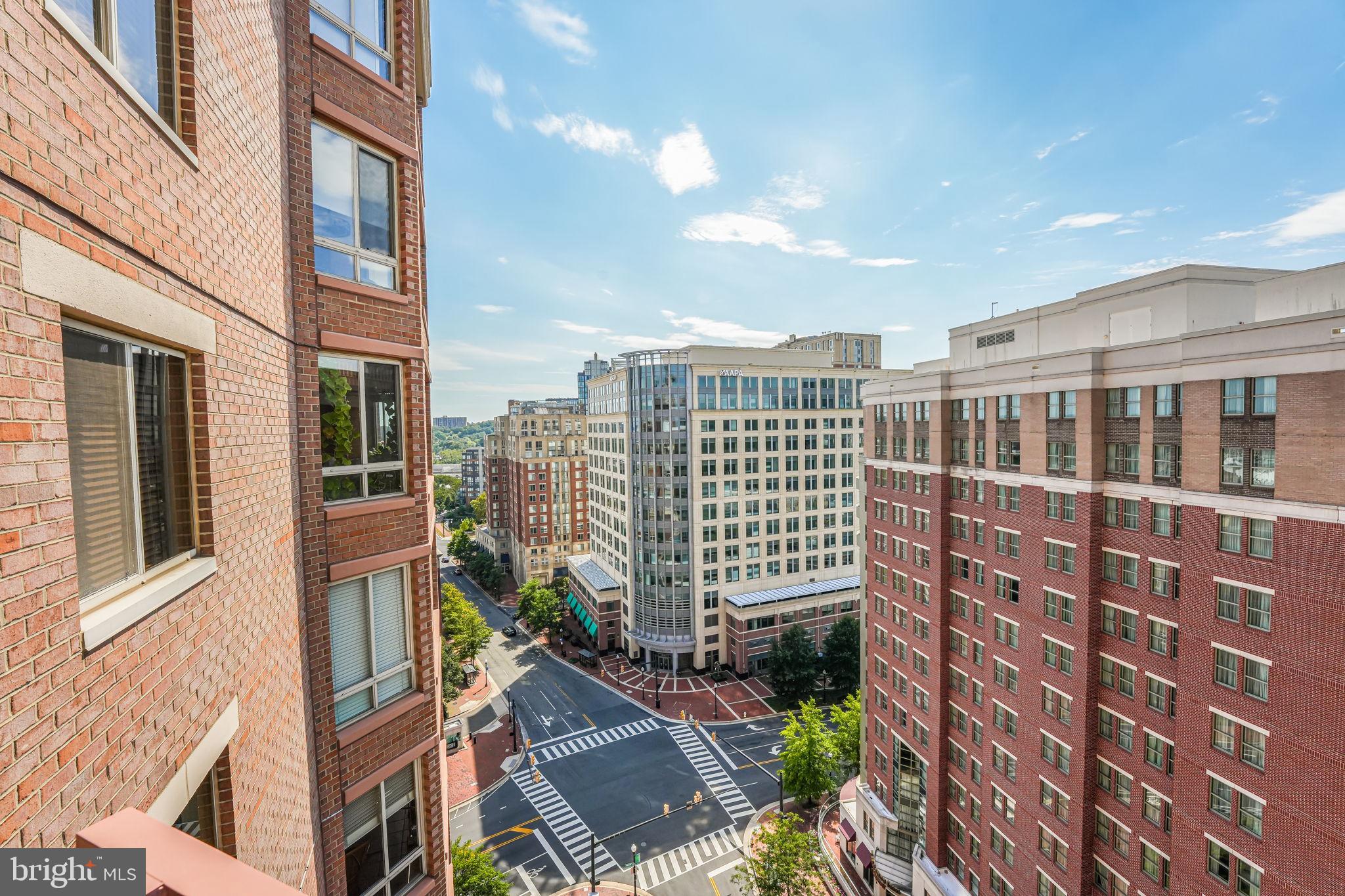 2181 Jamieson AVENUE Unit: 1501