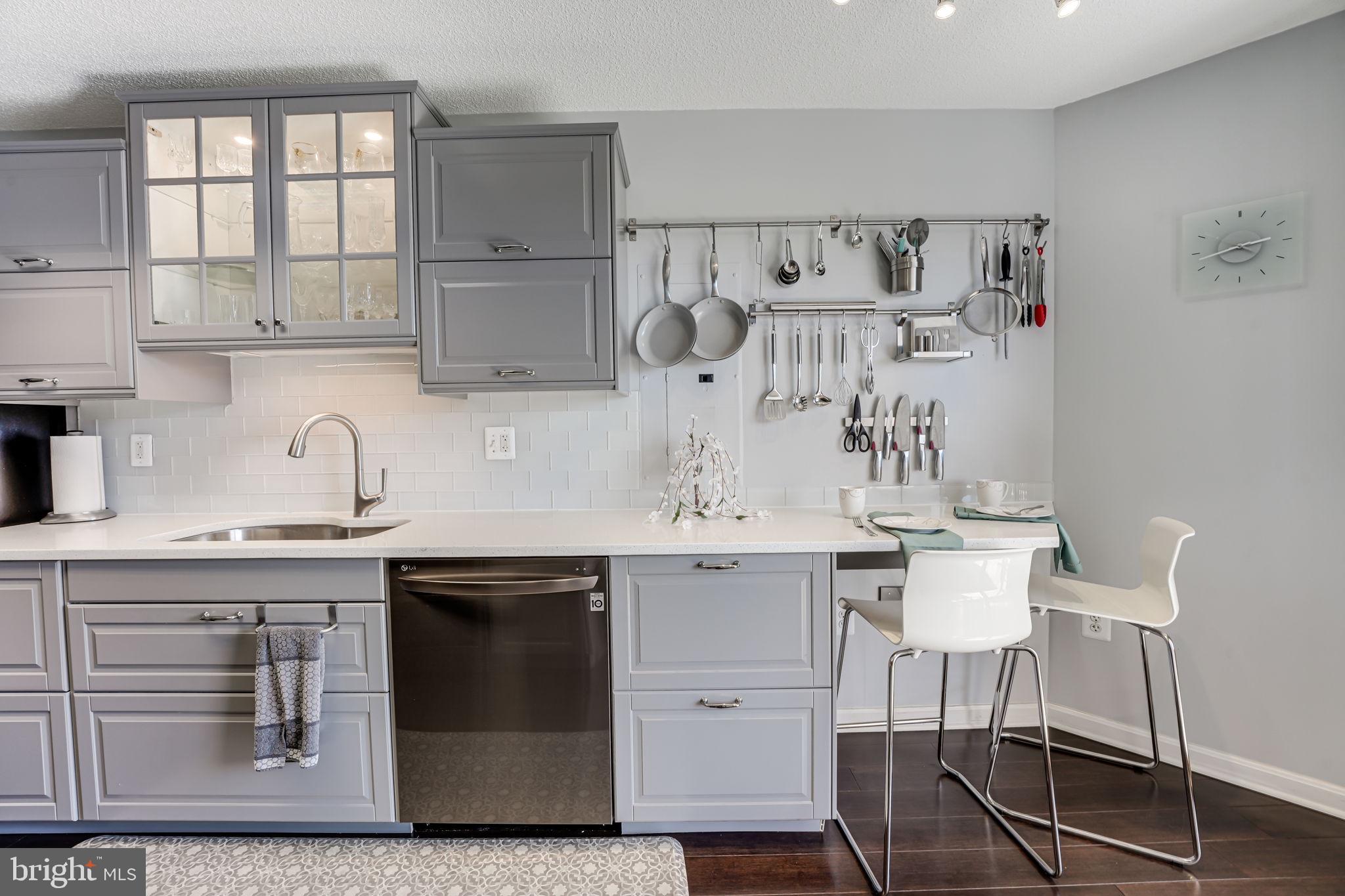 2181 Jamieson AVENUE Unit: 1501