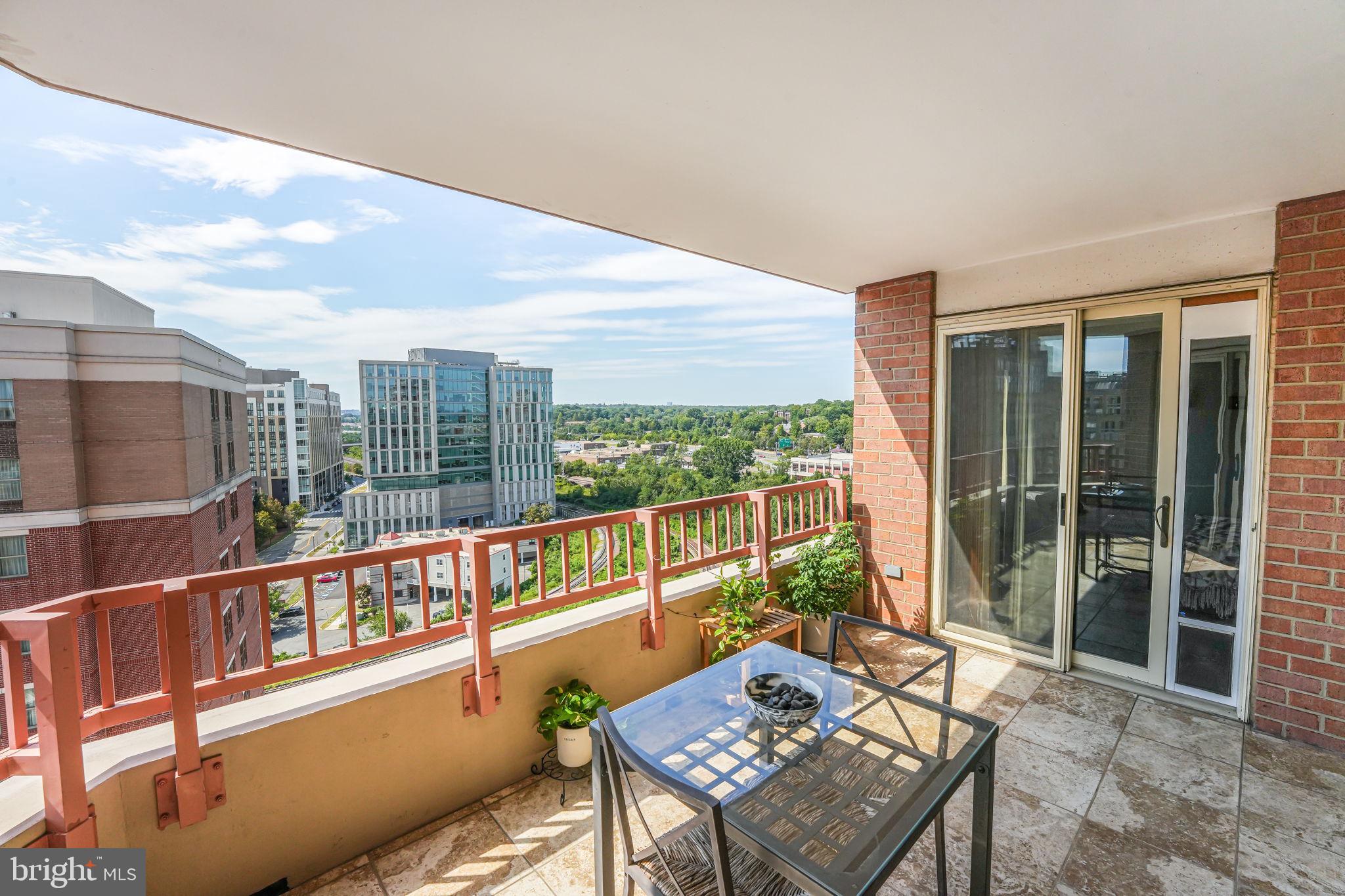 2181 Jamieson AVENUE Unit: 1501